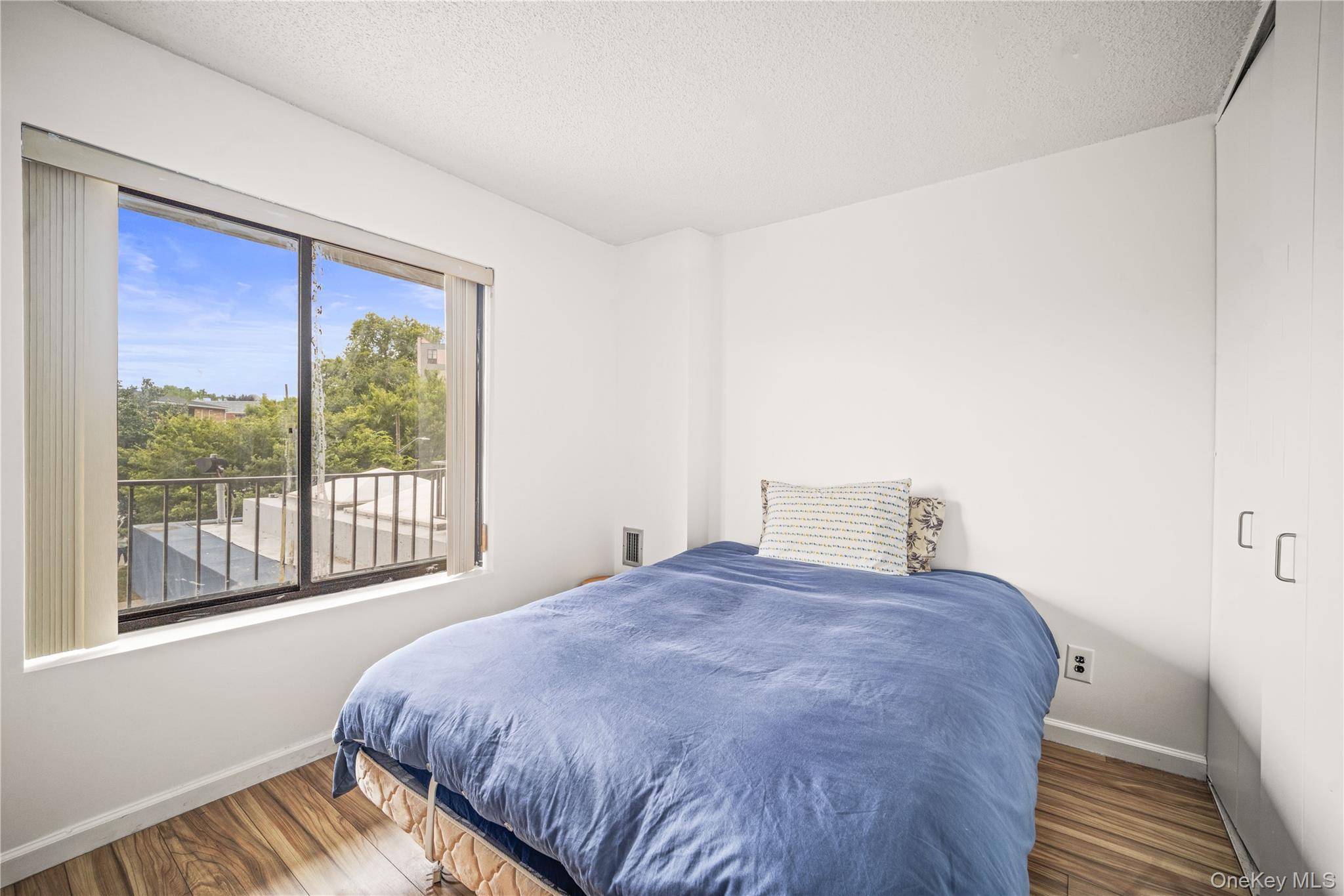 25-40 Shore Boulevard # 2E, Astoria, NY 11102