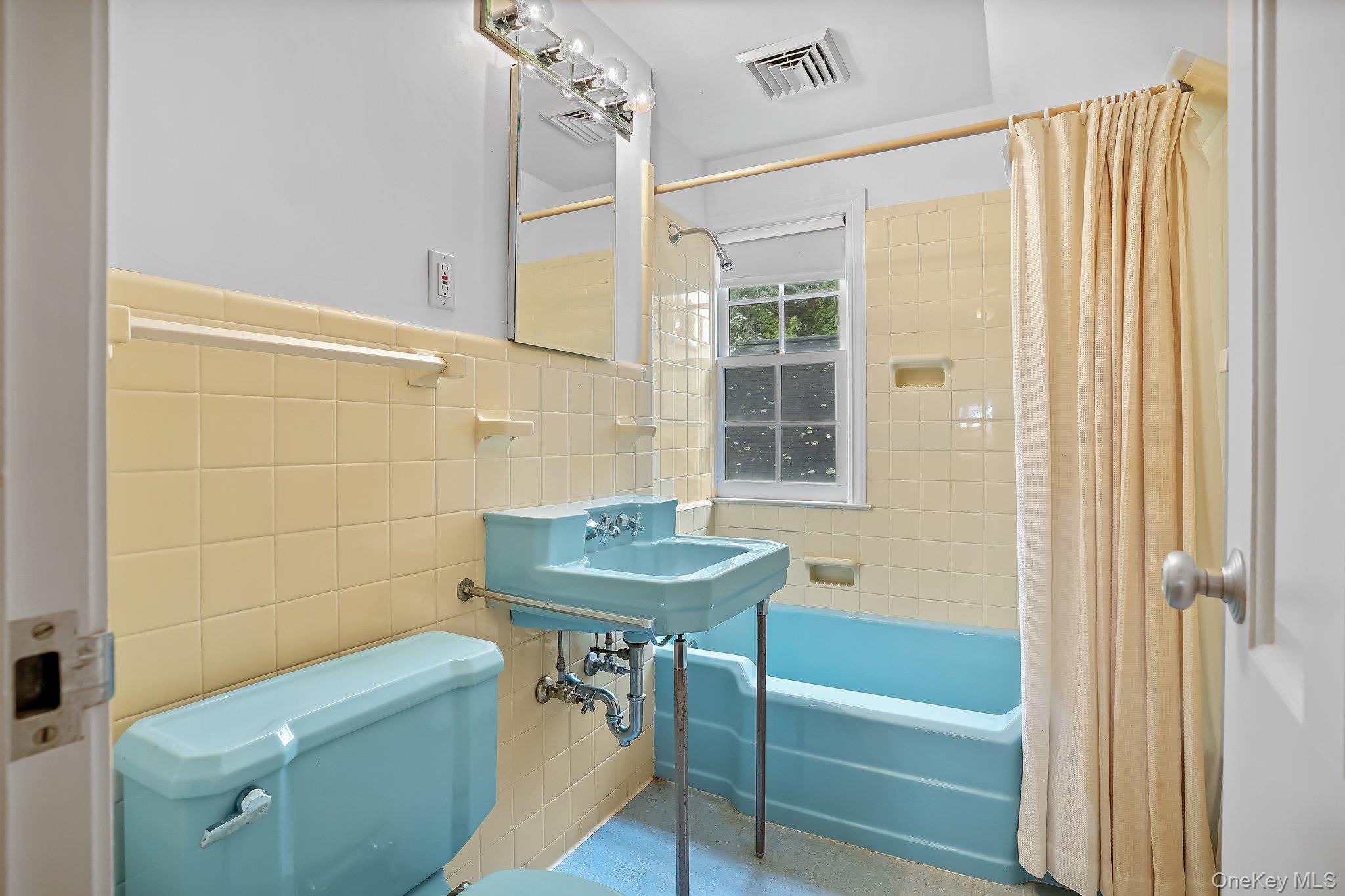 175 Old Quaker Hill Road, Pawling, NY 12564