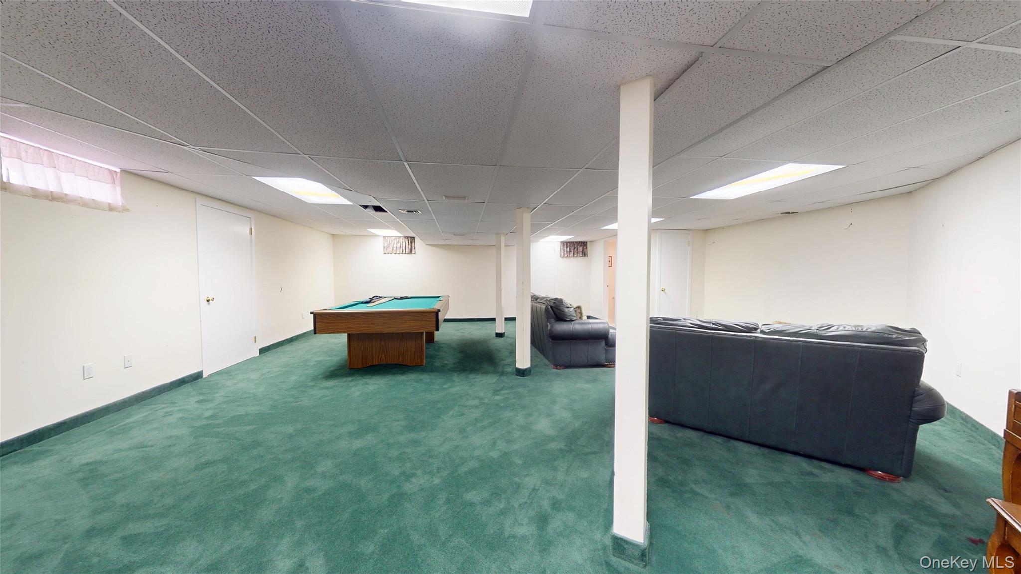 124 Montauk Highway, Westhampton, NY 11977