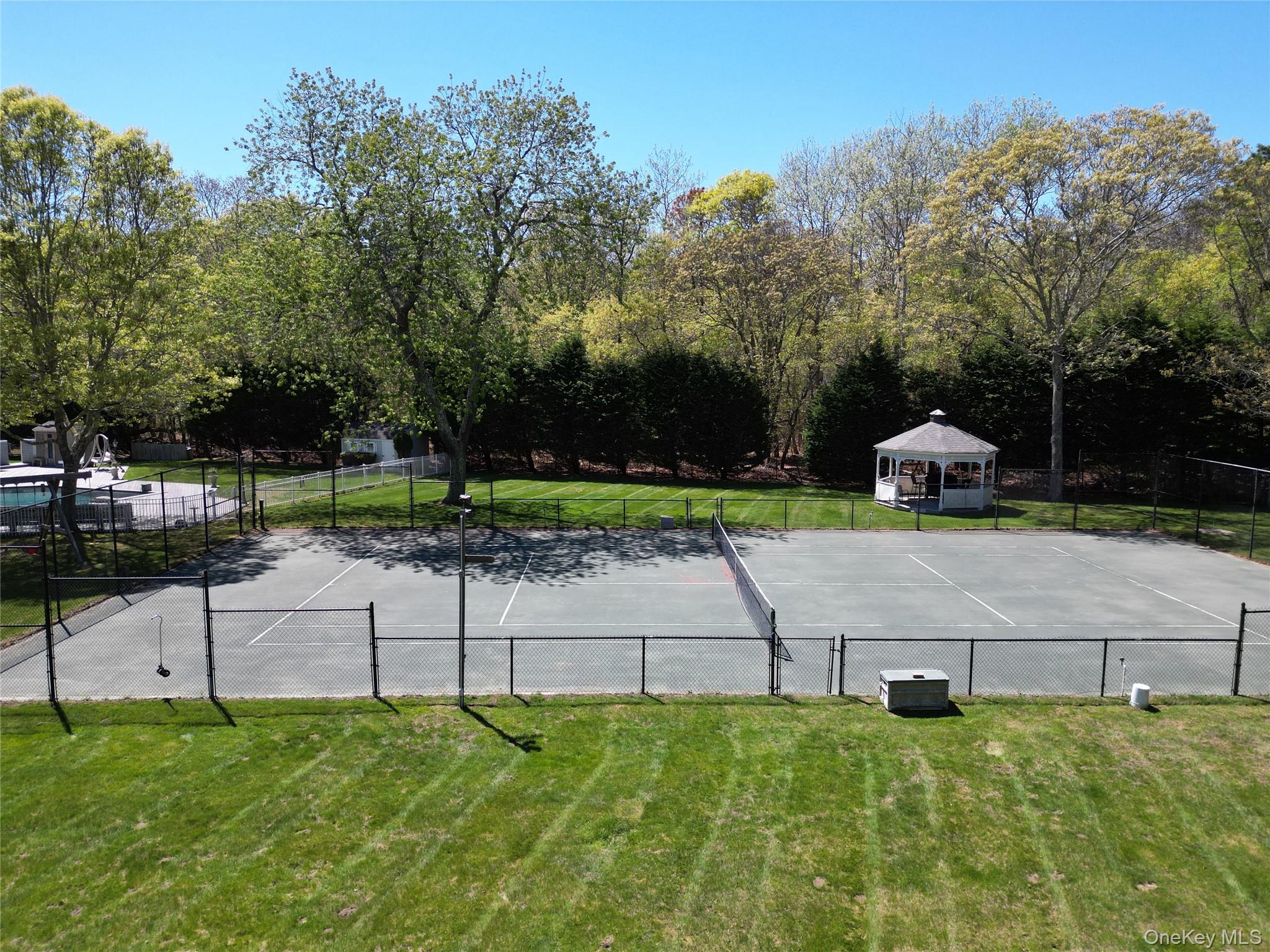 124 Montauk Highway, Westhampton, NY 11977