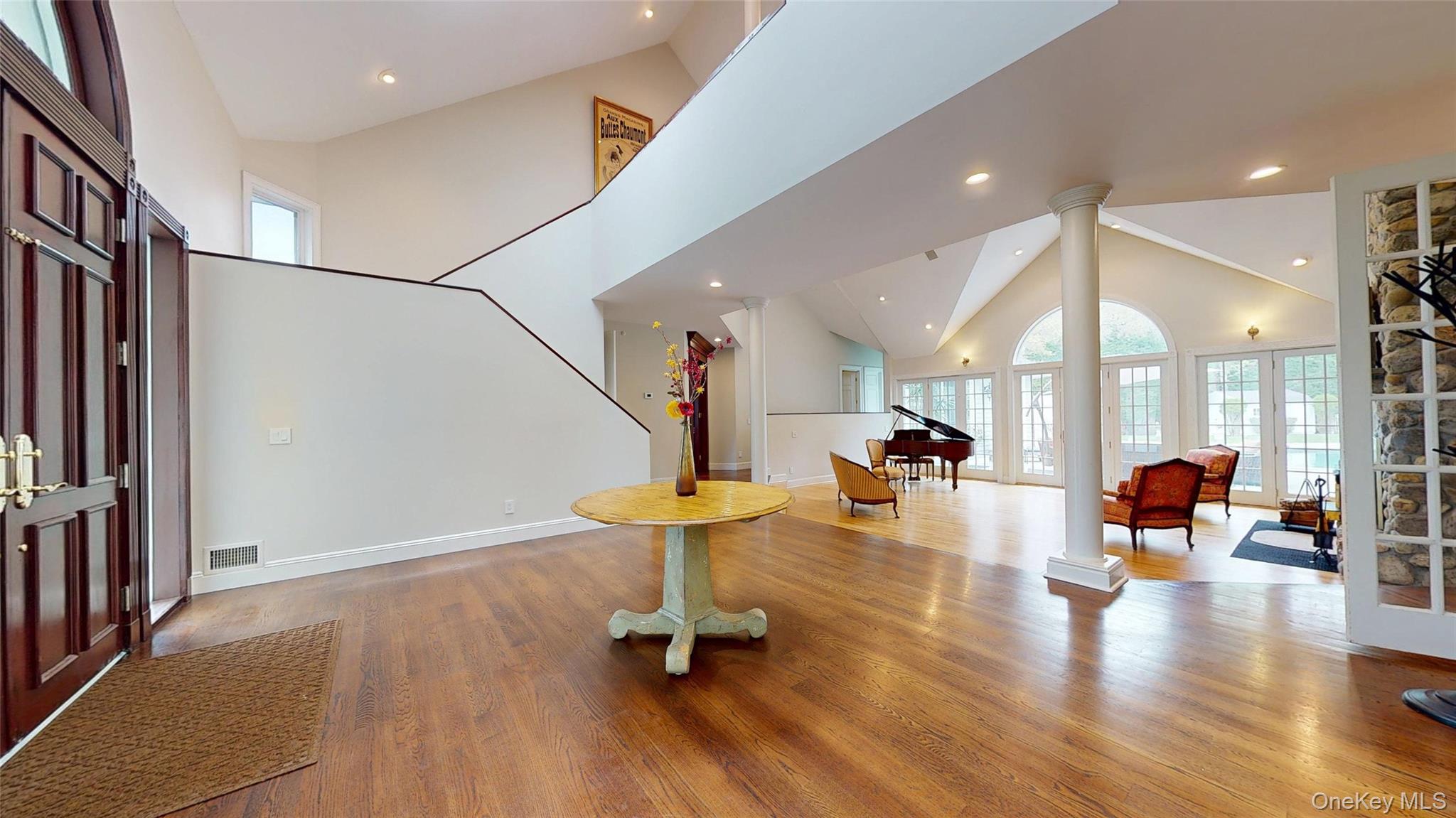 124 Montauk Highway, Westhampton, NY 11977