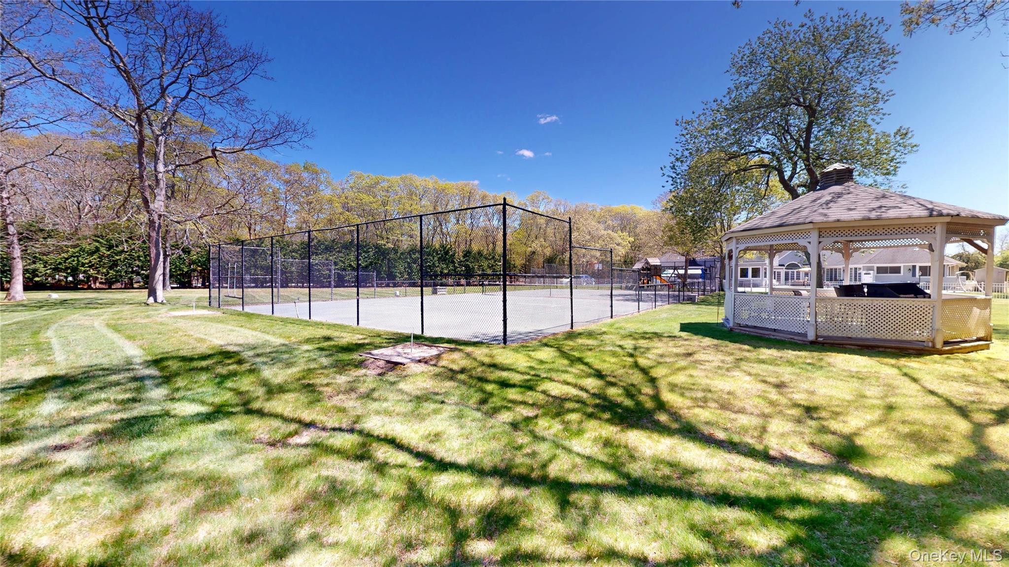 124 Montauk Highway, Westhampton, NY 11977