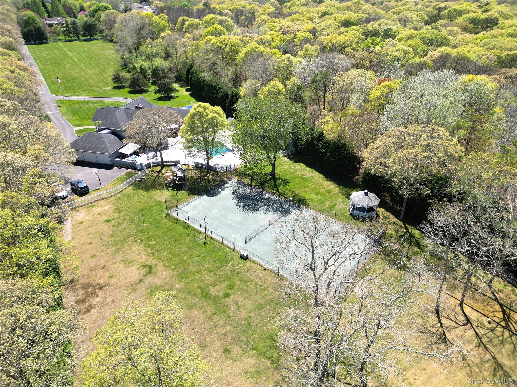 124 Montauk Highway, Westhampton, NY 11977