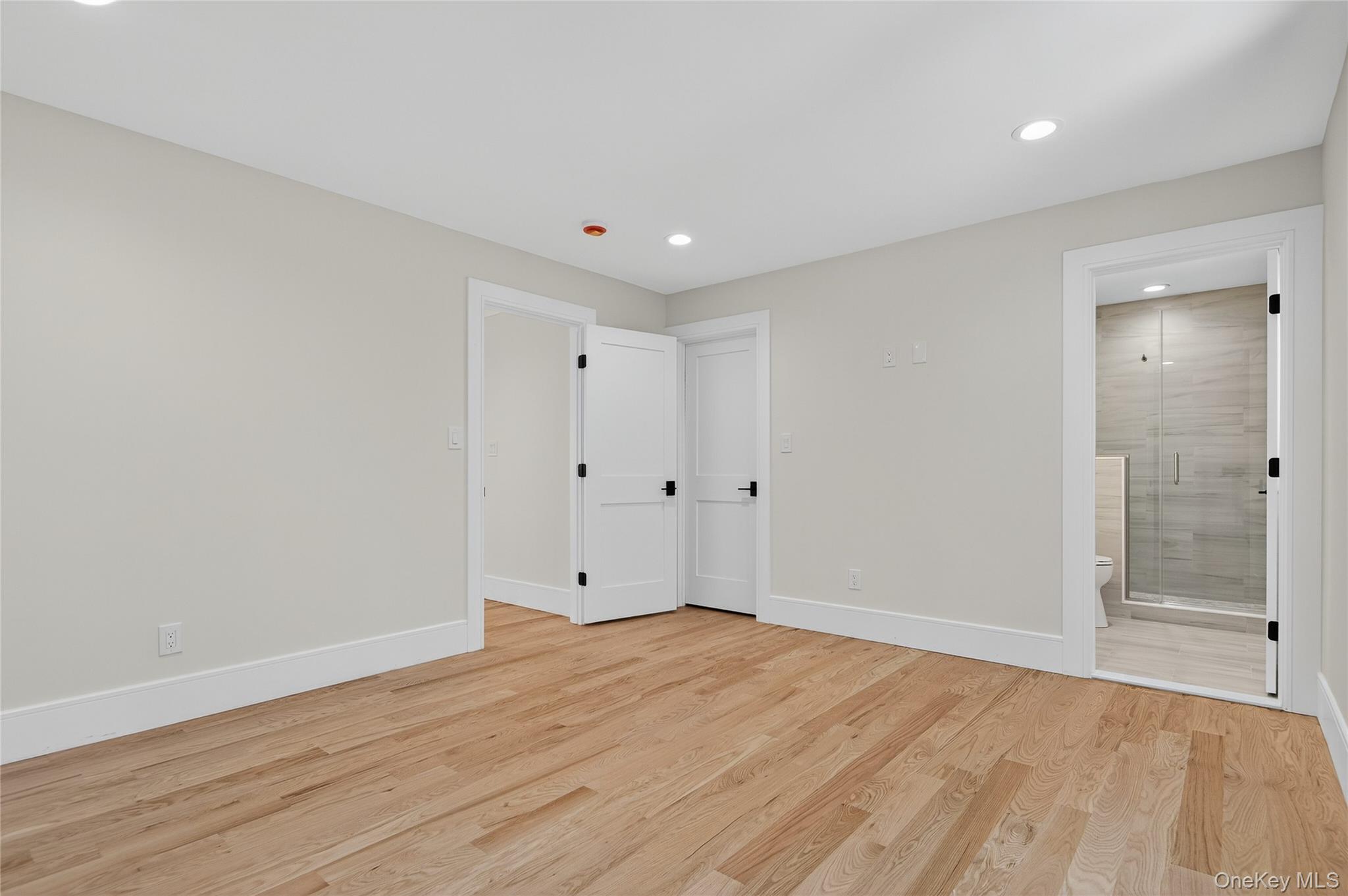 654 Caledonia Road, Dix Hills, NY 11746