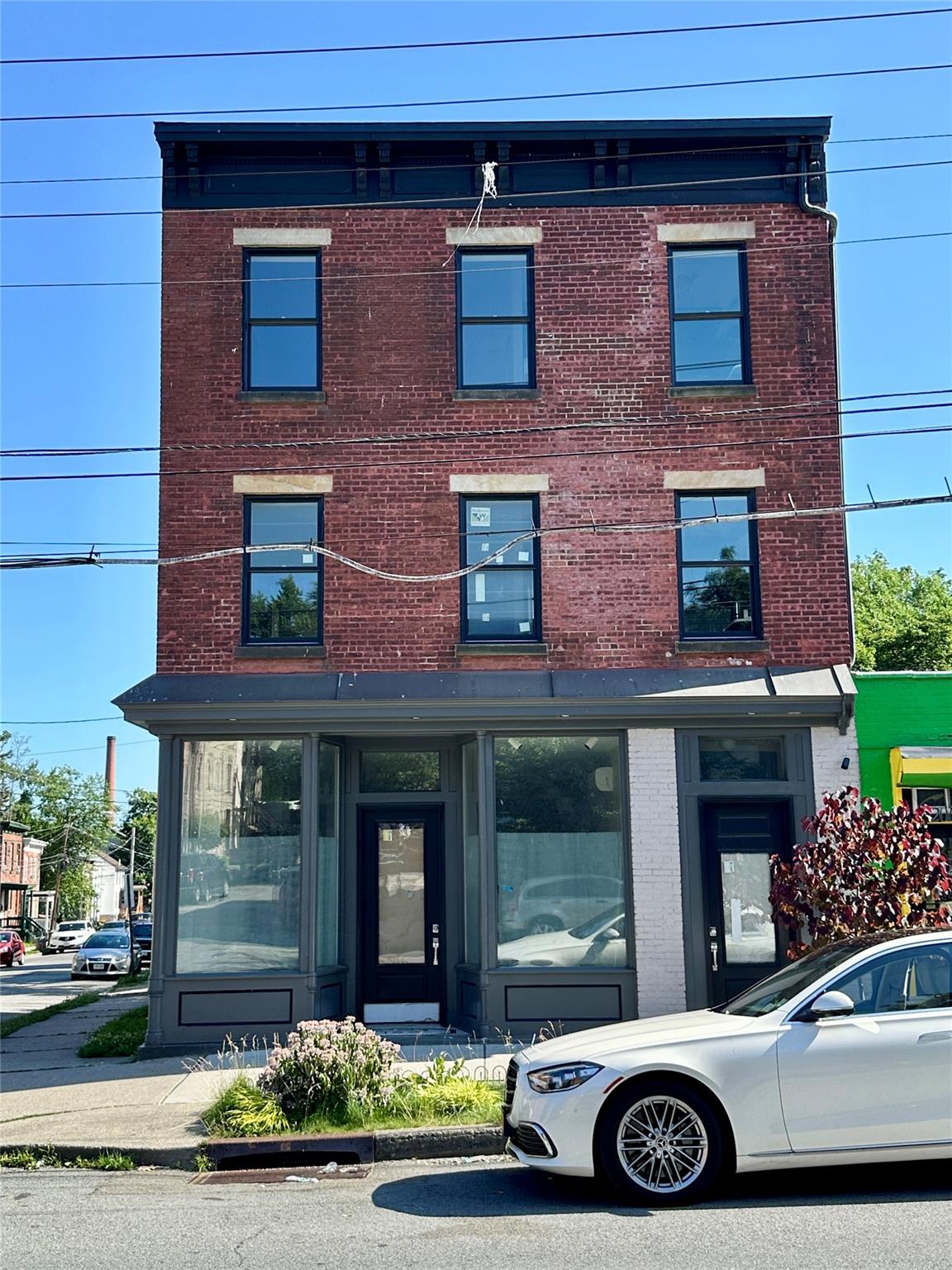199 South Street # Storefront, Newburgh, NY 12550