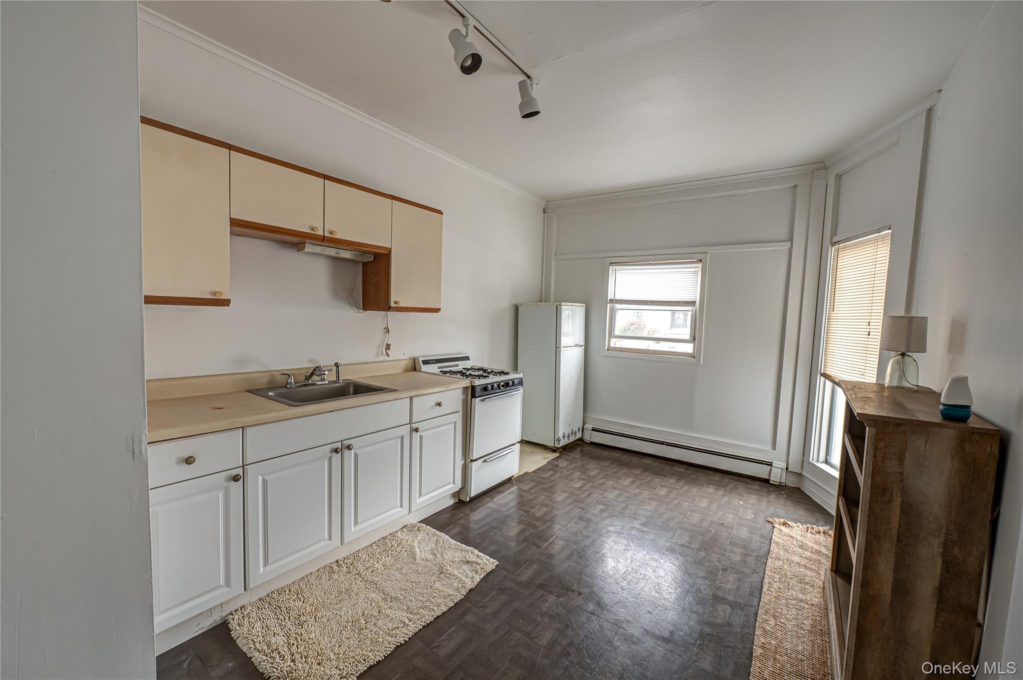 284 4th Avenue, Bay Shore, NY 11706