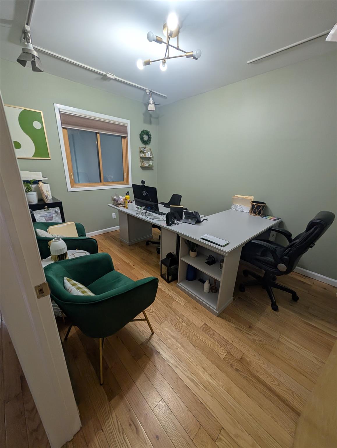 95 Rockaway Avenue, Valley Stream, NY 11580