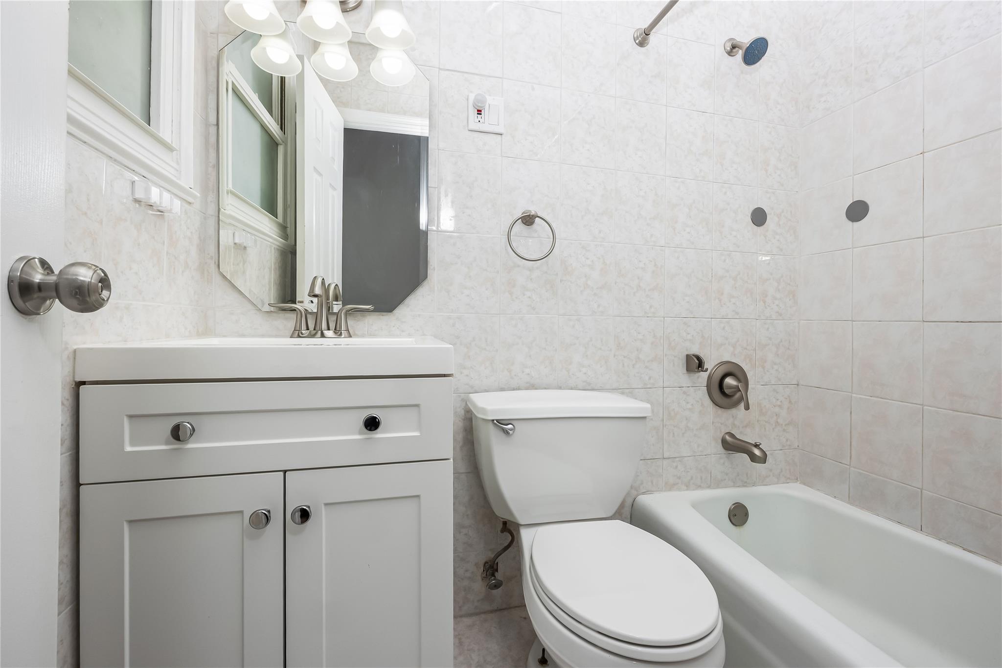 7408 15 Avenue, Brooklyn, NY 11228