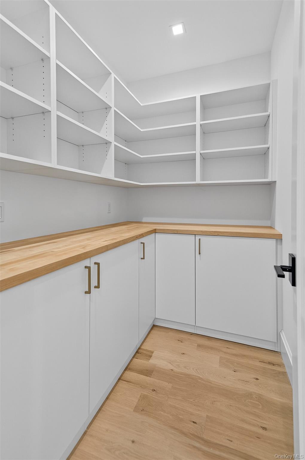 32A Pine Road, Syosset, NY 11791