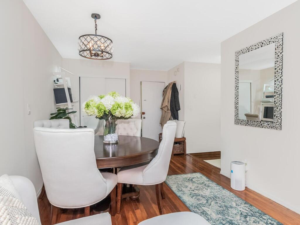 240-21 68th Avenue # 10, Douglaston, NY 11362