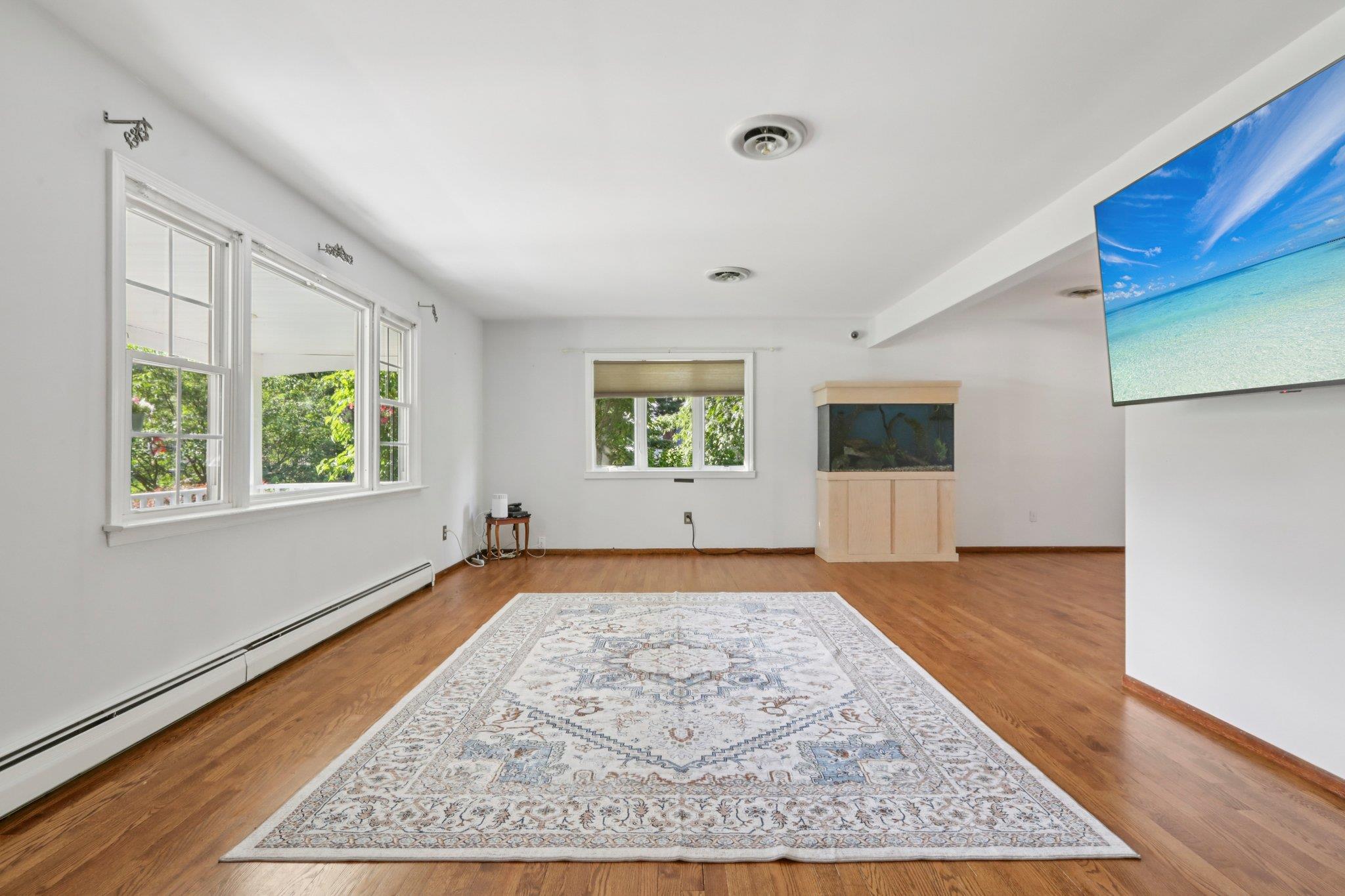 1 Martha Lane, Pearl River, NY 10965