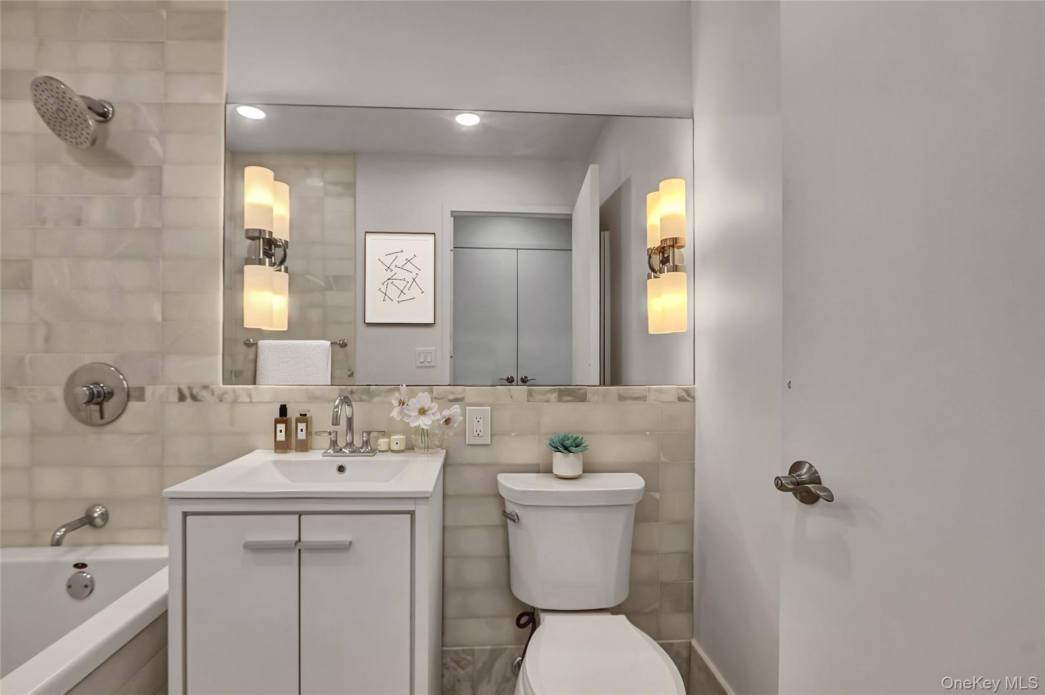 635 W 42nd Street # 7A, New York (Manhattan), NY 10036