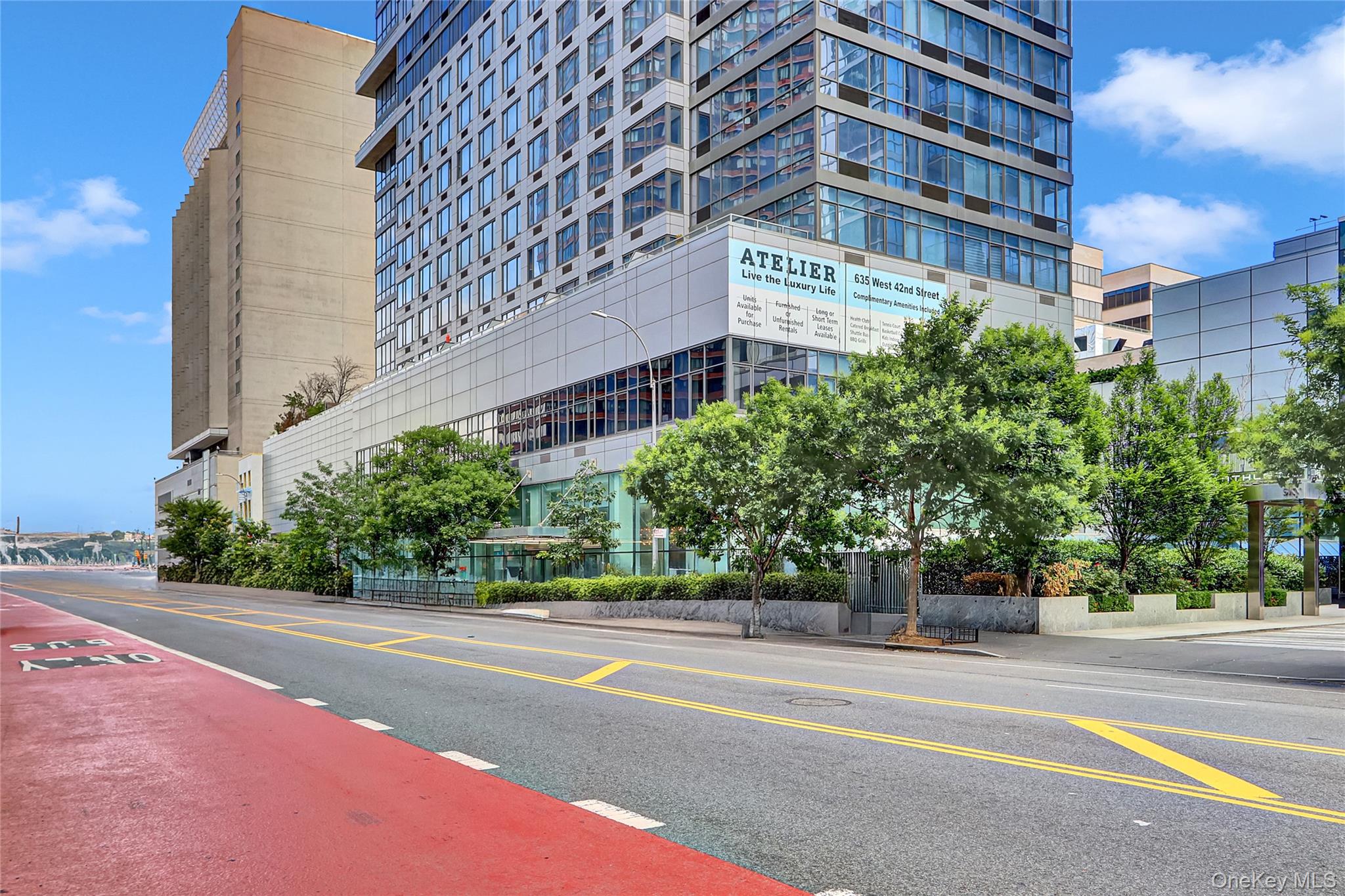 635 W 42nd Street # 7A, New York (Manhattan), NY 10036