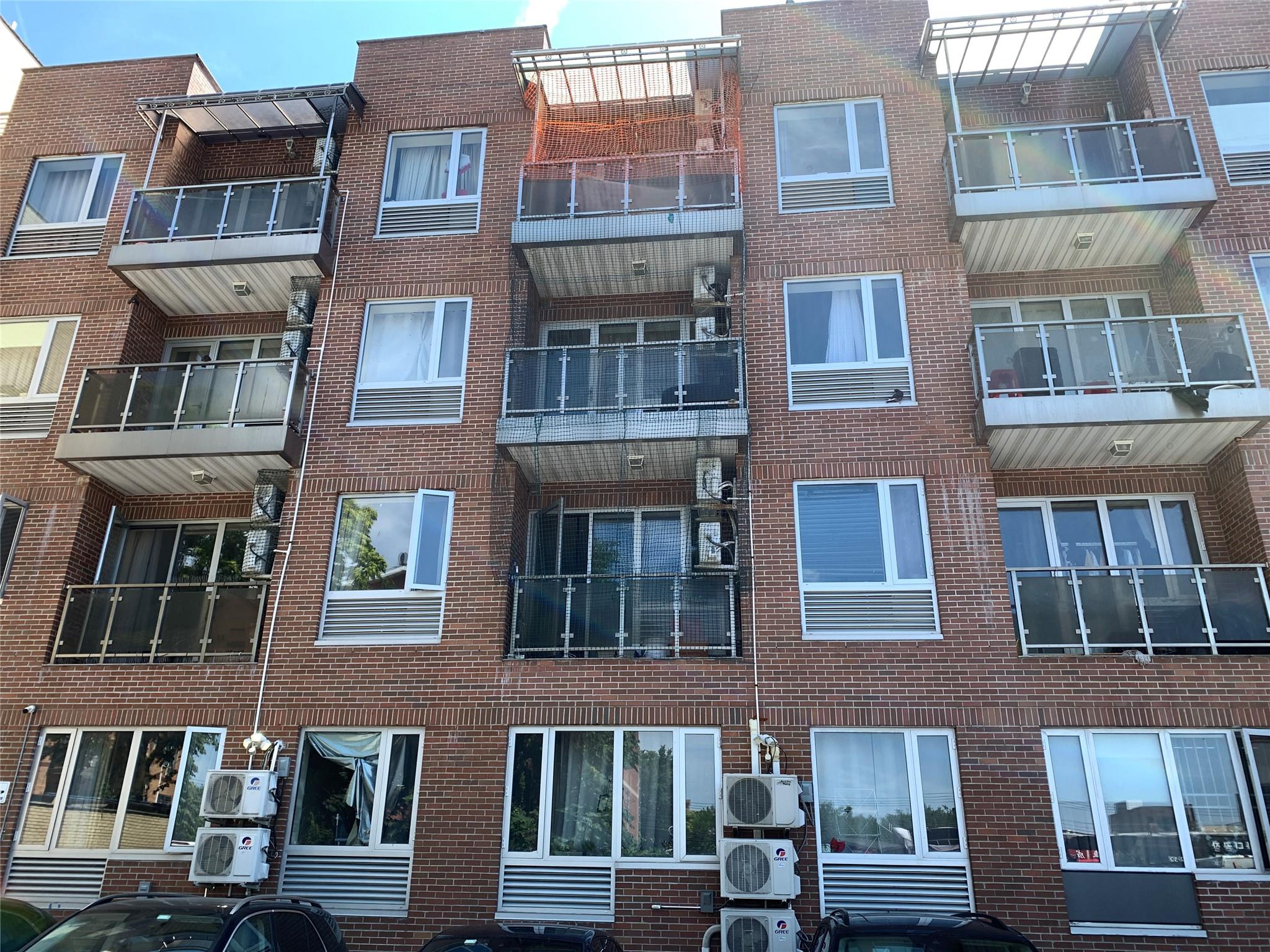 3222 137th Street, Flushing, NY 11354