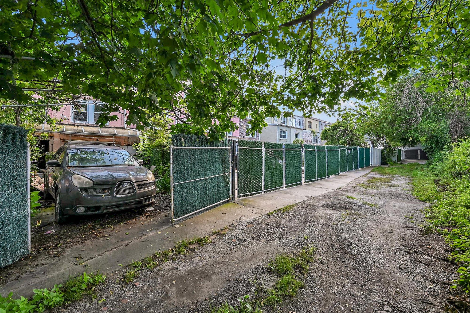 147-31 Hoover Avenue, Briarwood, NY 11435