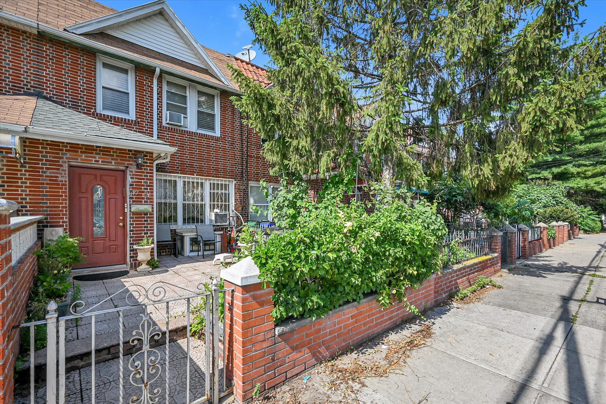 147-31 Hoover Avenue, Briarwood, NY 11435