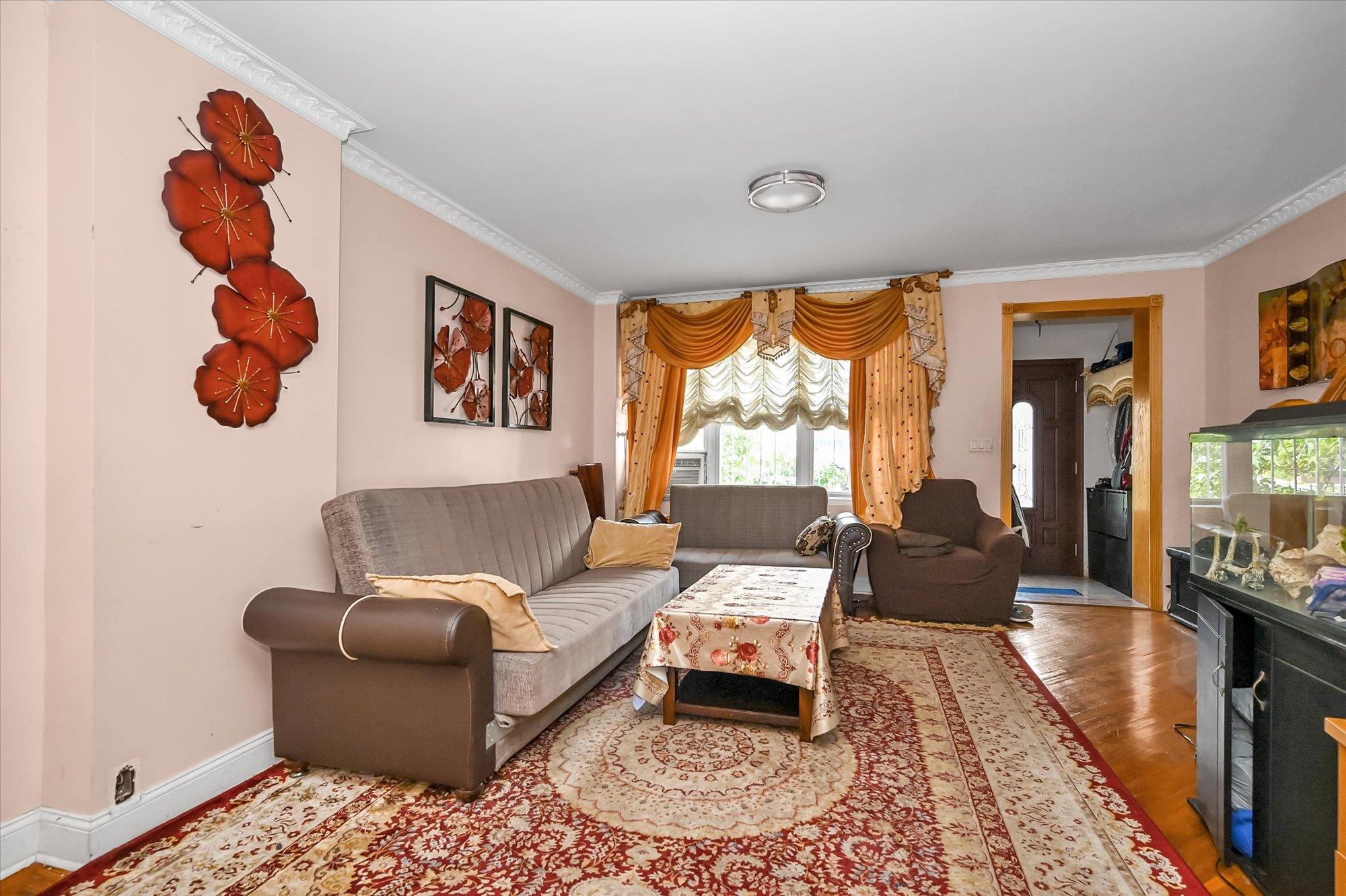 147-31 Hoover Avenue, Briarwood, NY 11435