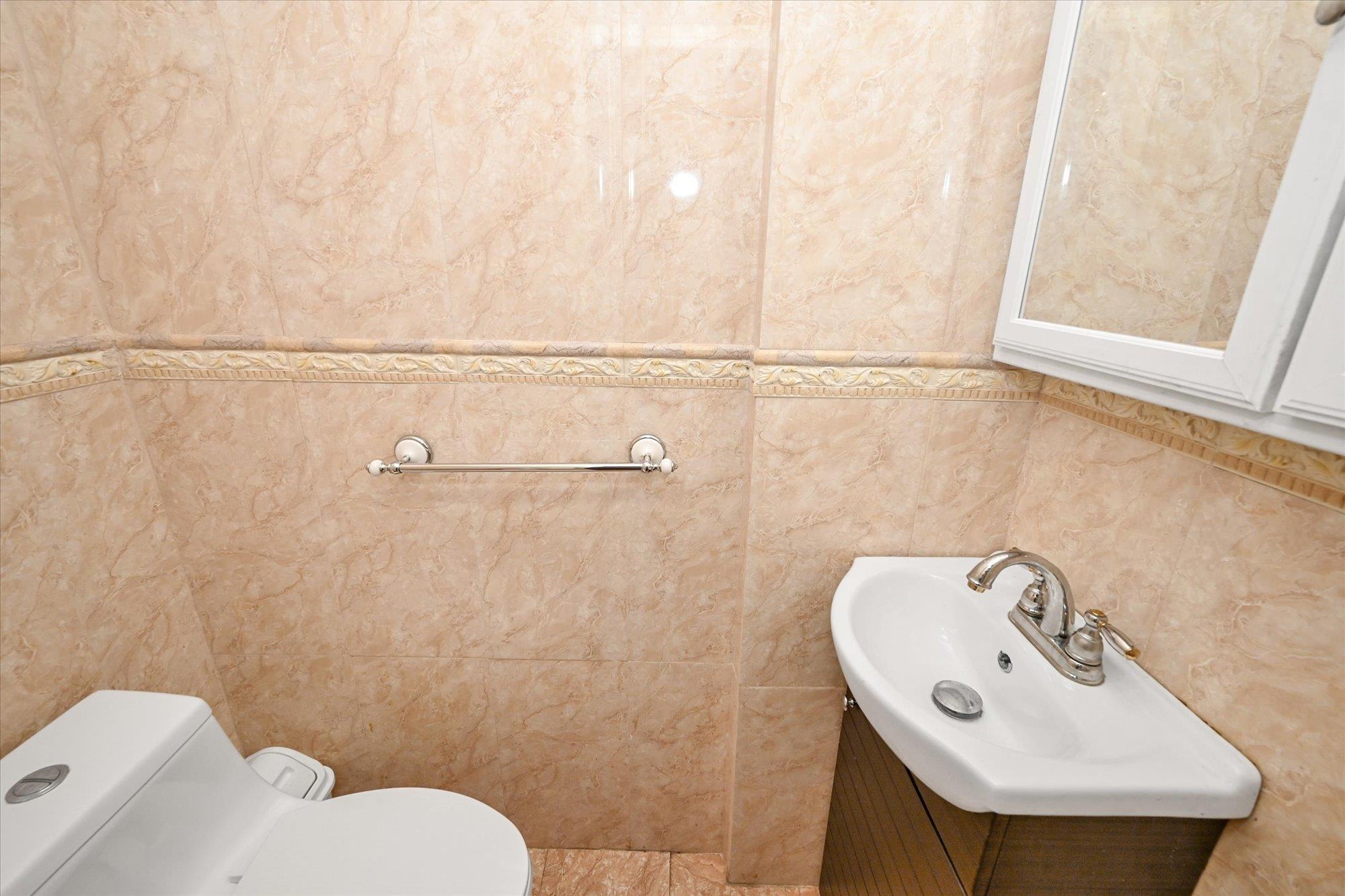 147-31 Hoover Avenue, Briarwood, NY 11435