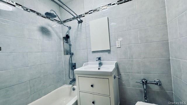 142-05 Roosevelt Avenue # 415, Flushing, NY 11354