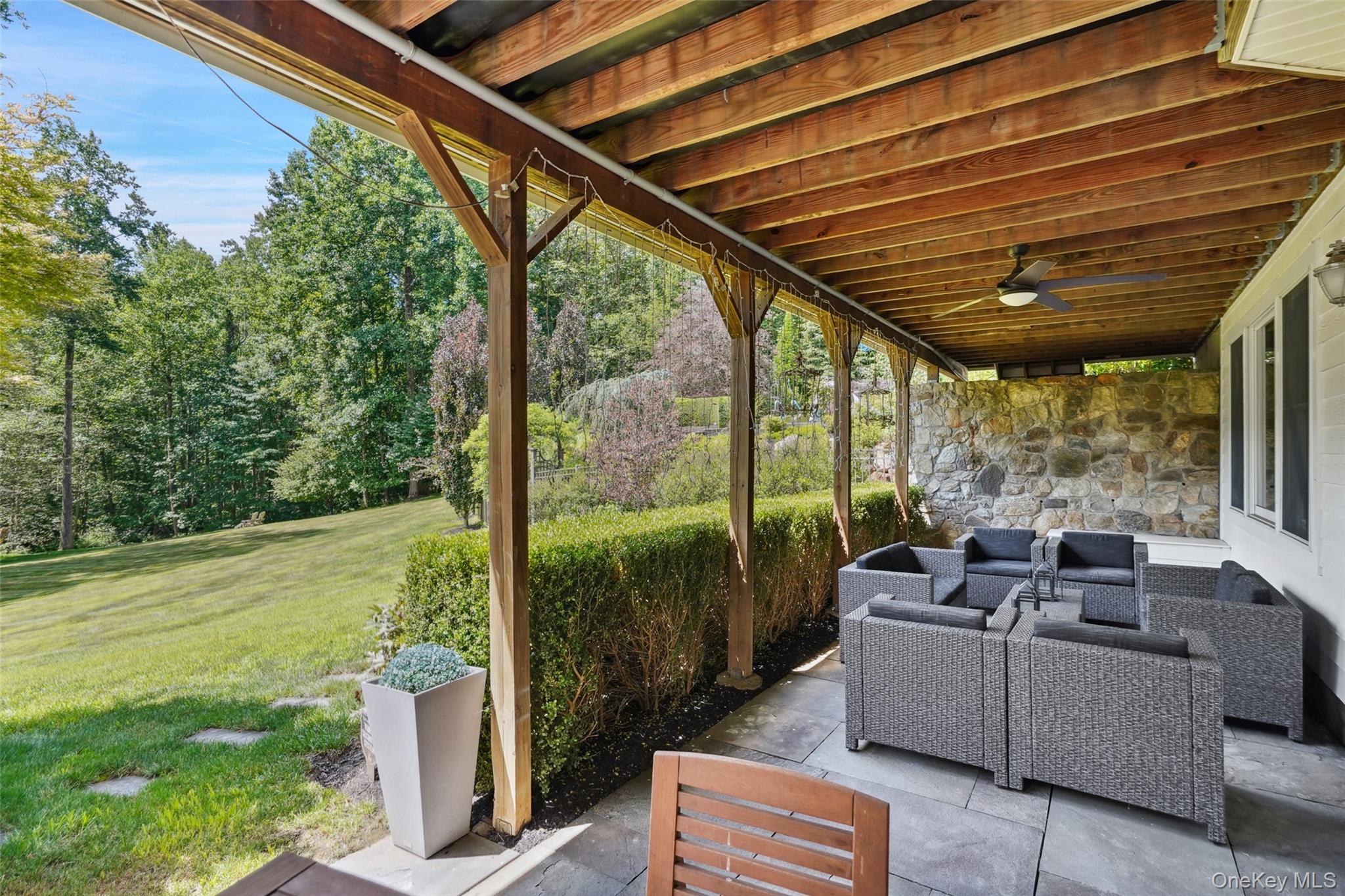 6 Shard Court, Katonah, NY 10536