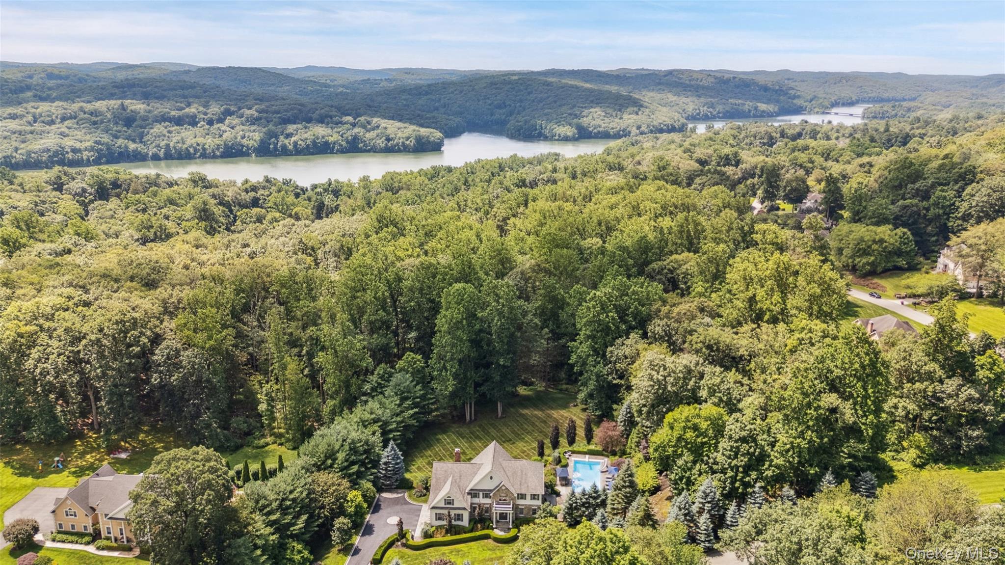 6 Shard Court, Katonah, NY 10536