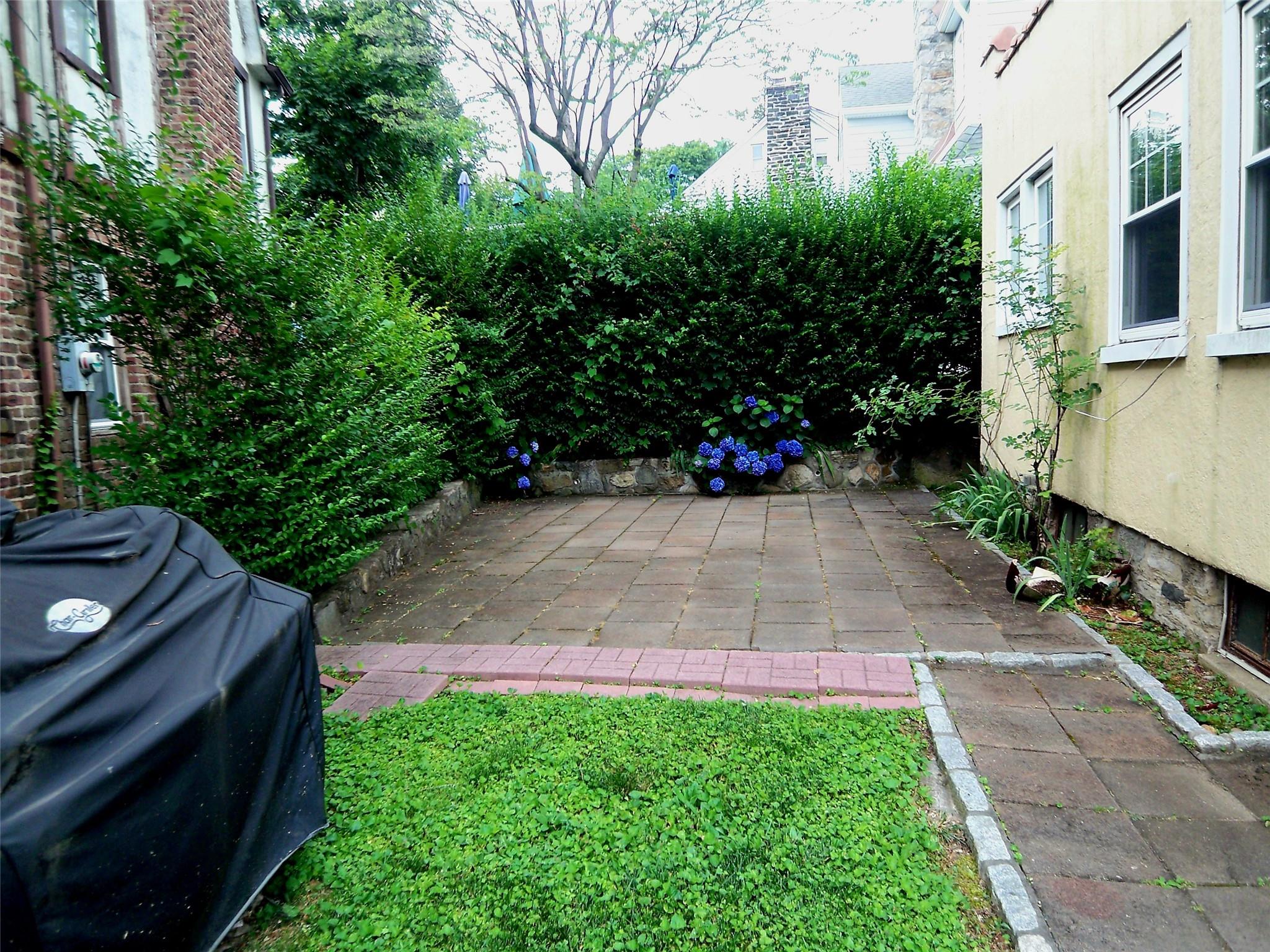 415 E Prospect Avenue, Mount Vernon, NY 10553