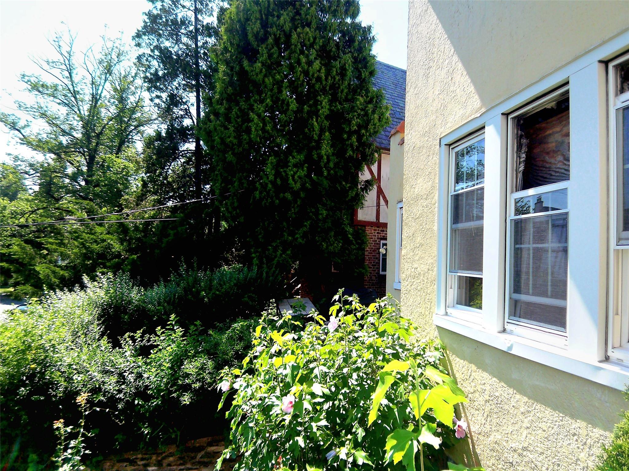 415 E Prospect Avenue, Mount Vernon, NY 10553