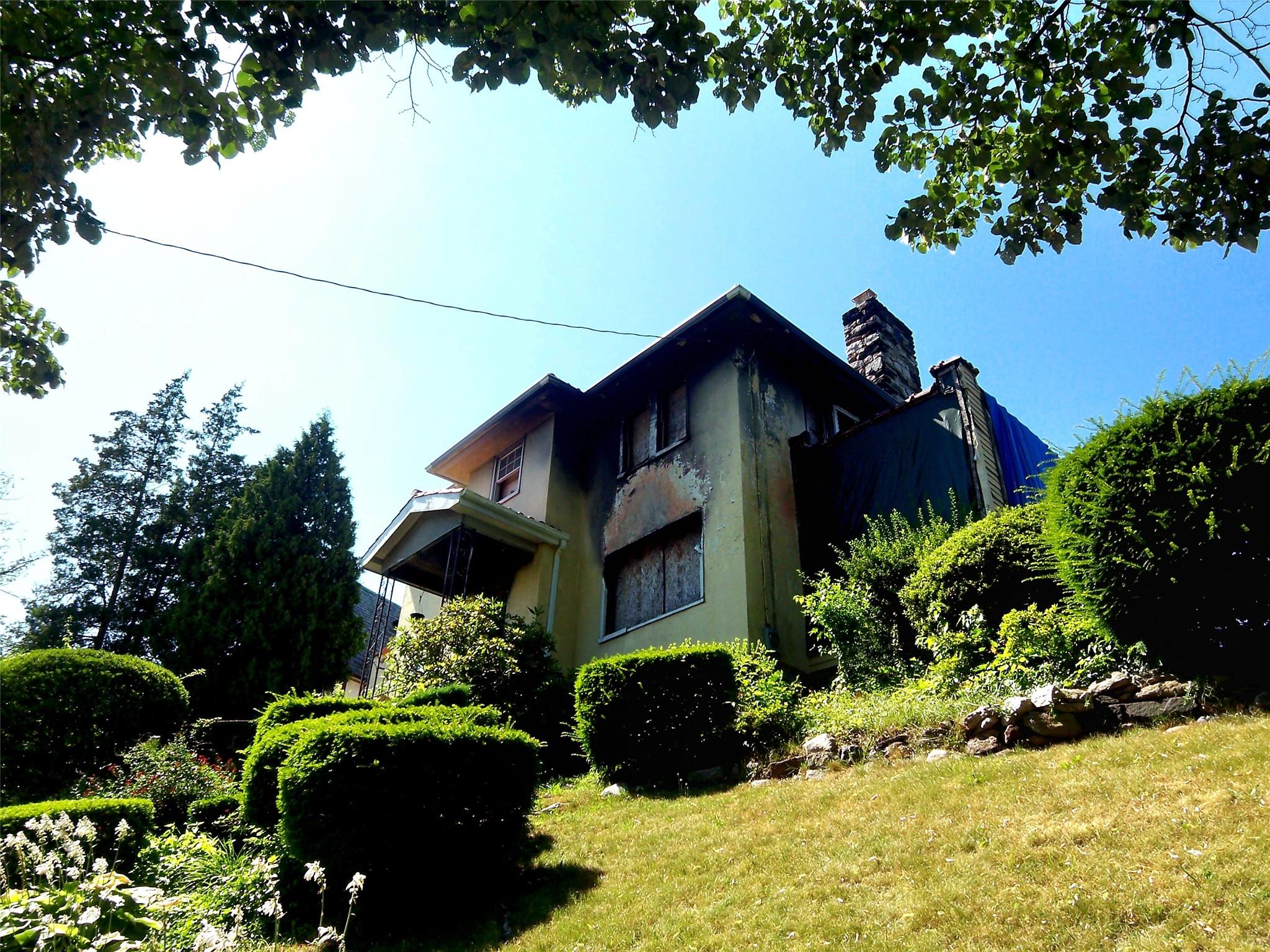 415 E Prospect Avenue, Mount Vernon, NY 10553