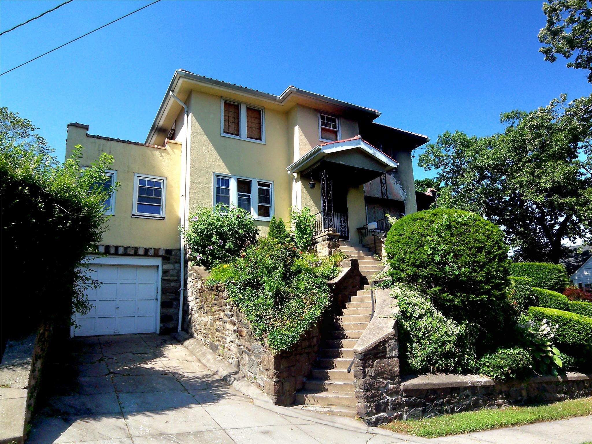 415 E Prospect Avenue, Mount Vernon, NY 10553