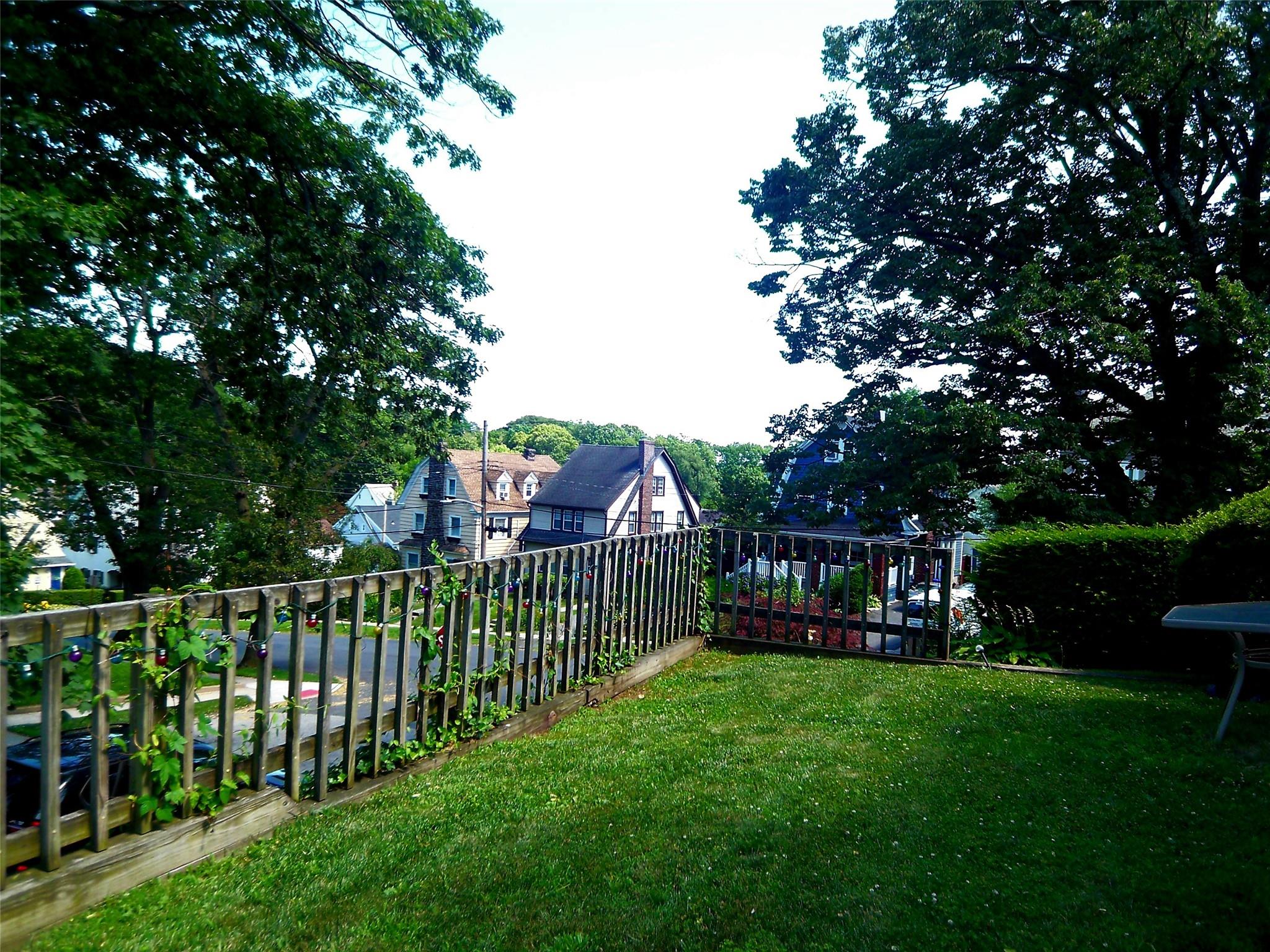 415 E Prospect Avenue, Mount Vernon, NY 10553