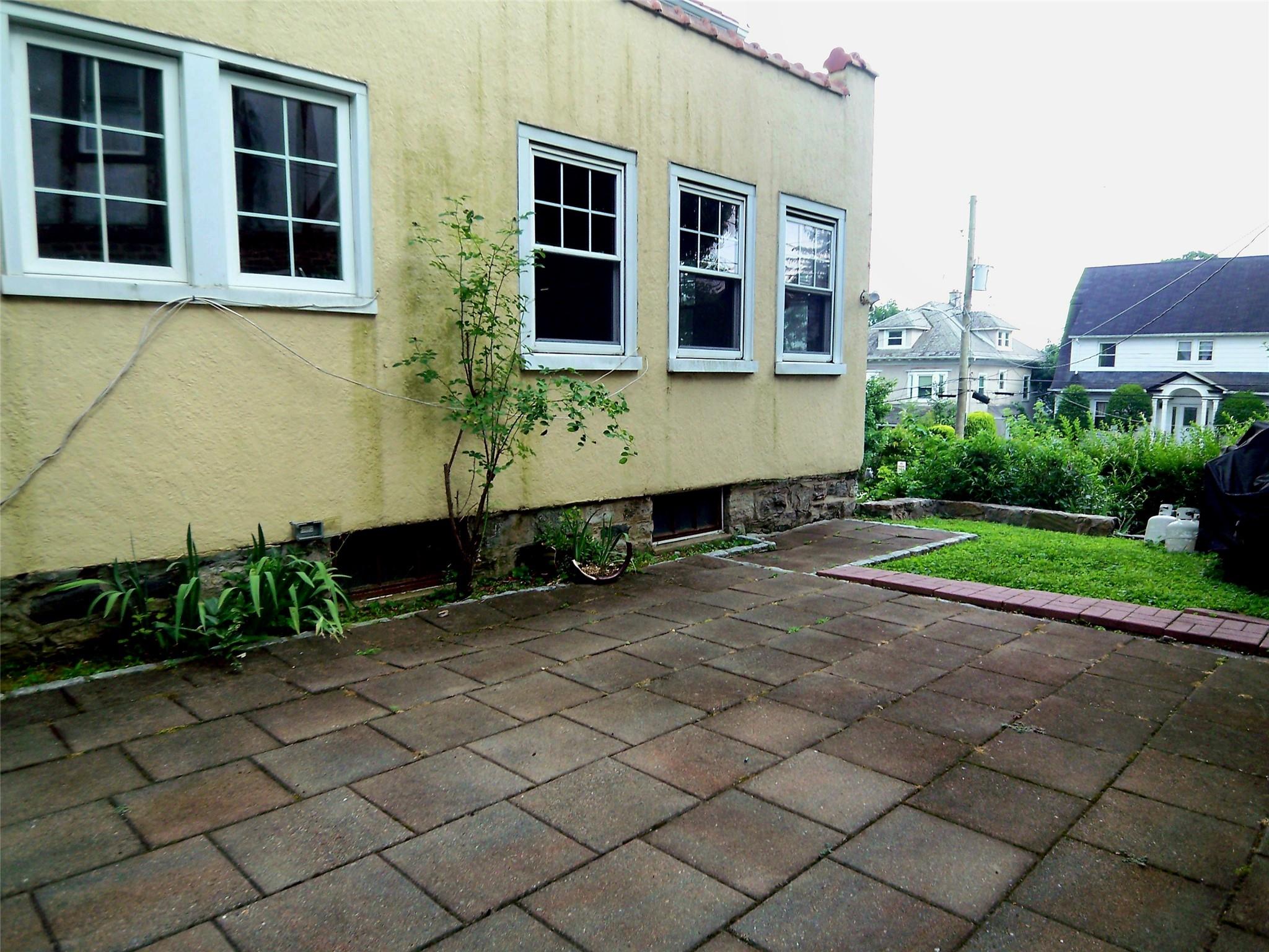 415 E Prospect Avenue, Mount Vernon, NY 10553