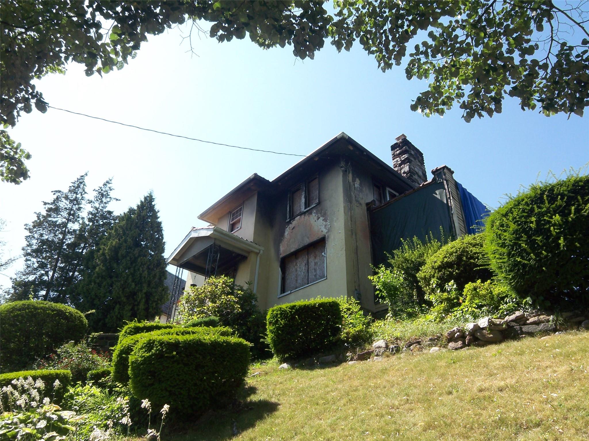 415 E Prospect Avenue, Mount Vernon, NY 10553