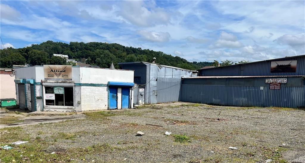 17 S Broad Street, Peekskill, NY 10566