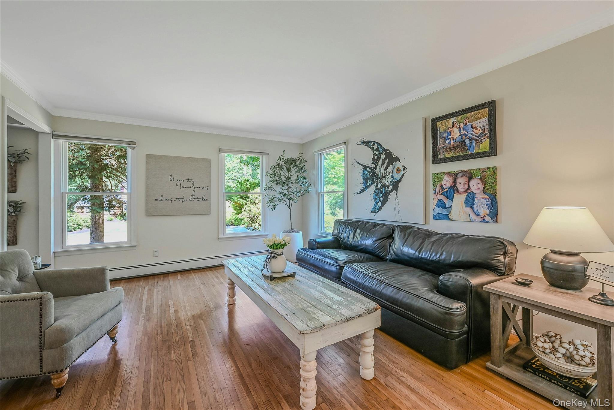 6 Settlers Way, East Setauket, NY 11733