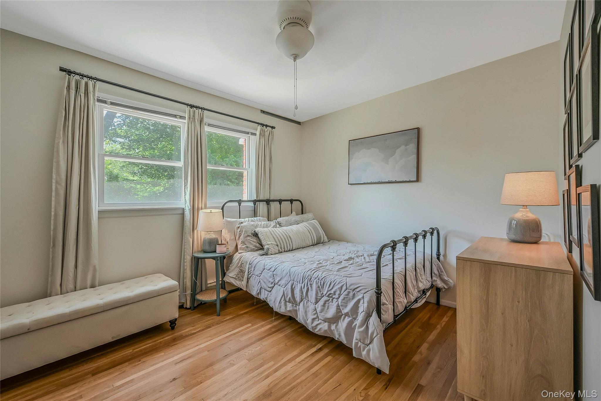 6 Settlers Way, East Setauket, NY 11733