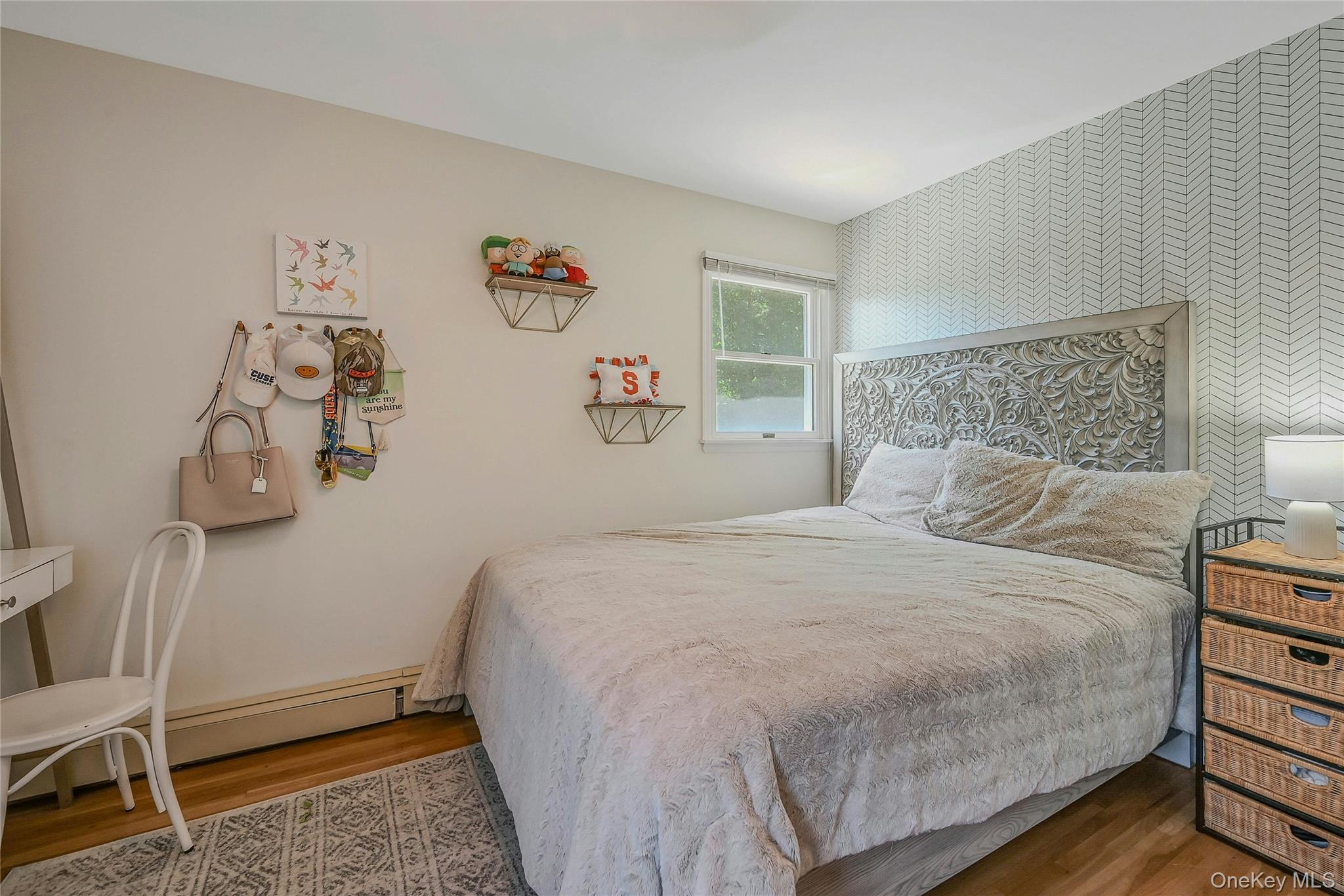 6 Settlers Way, East Setauket, NY 11733