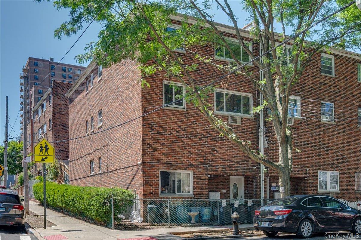 3001 Olinville Avenue, Bronx, NY 10467