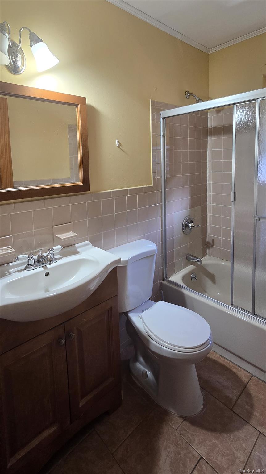 3001 Olinville Avenue, Bronx, NY 10467