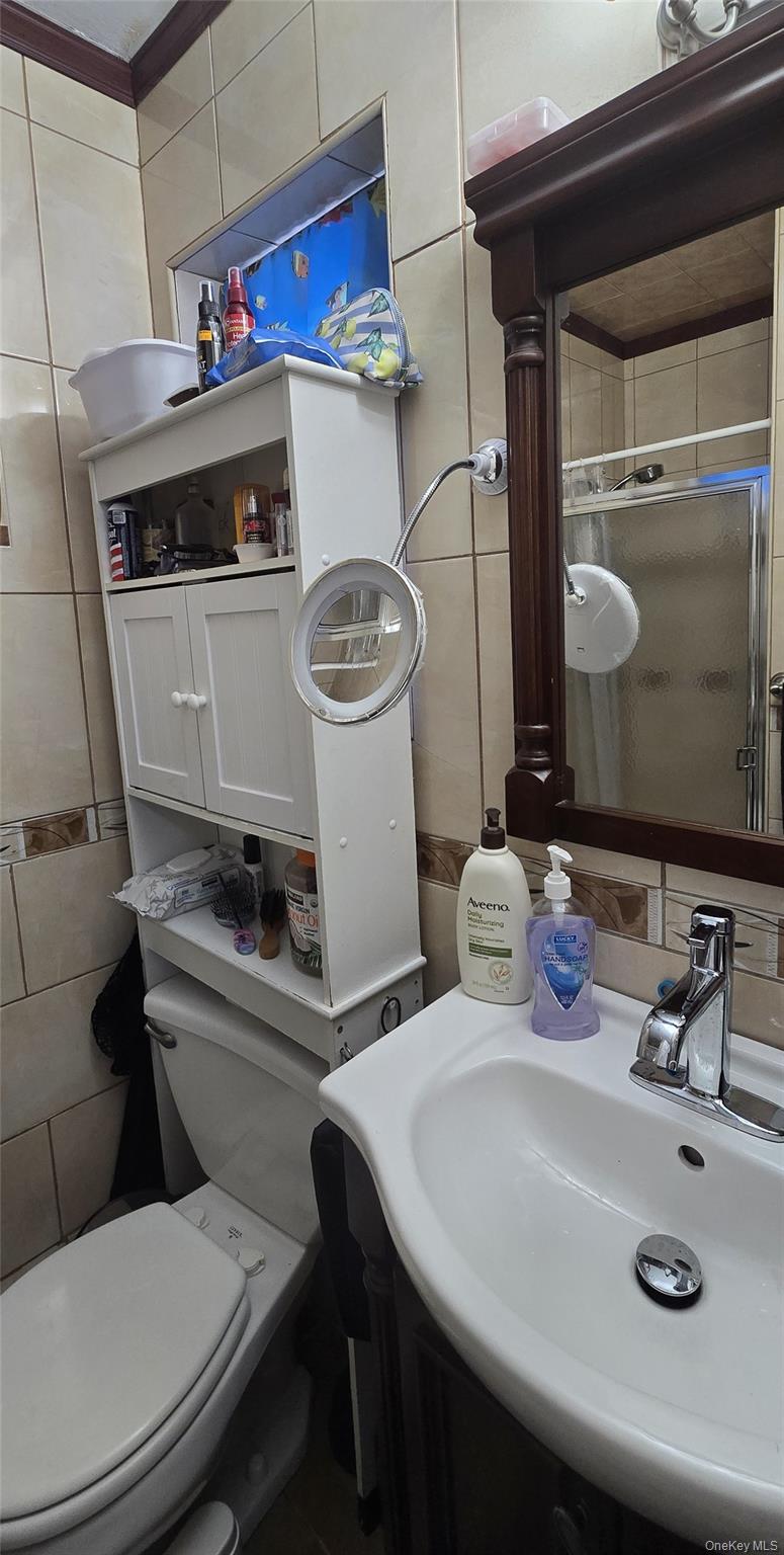 3001 Olinville Avenue, Bronx, NY 10467