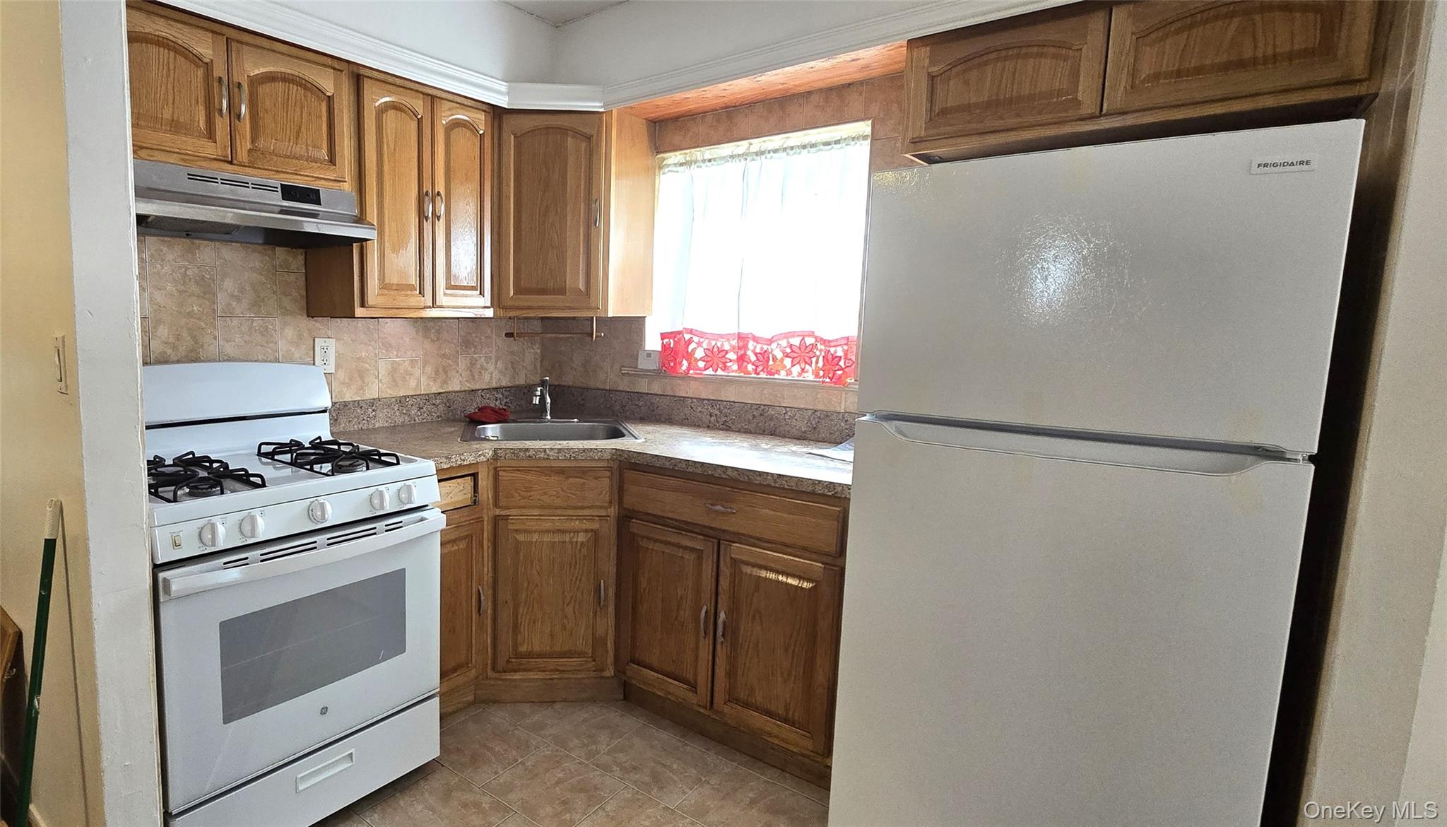 3001 Olinville Avenue, Bronx, NY 10467