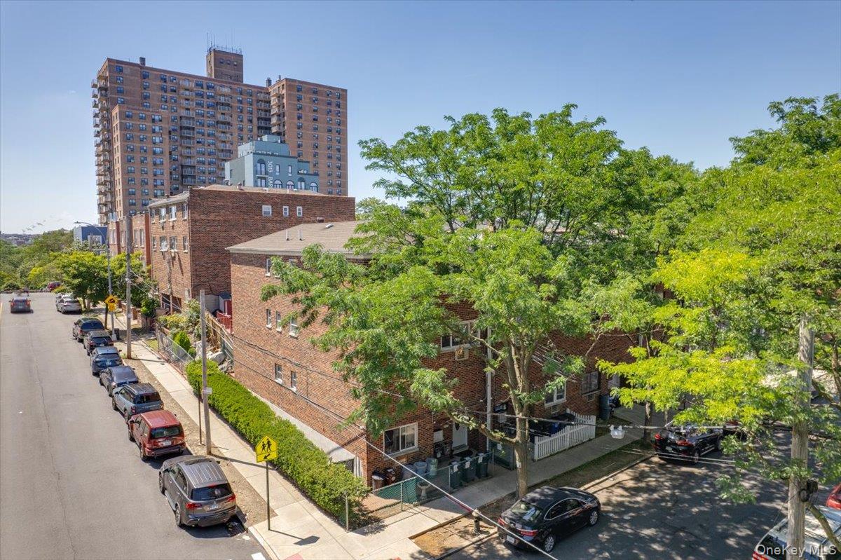 3001 Olinville Avenue, Bronx, NY 10467