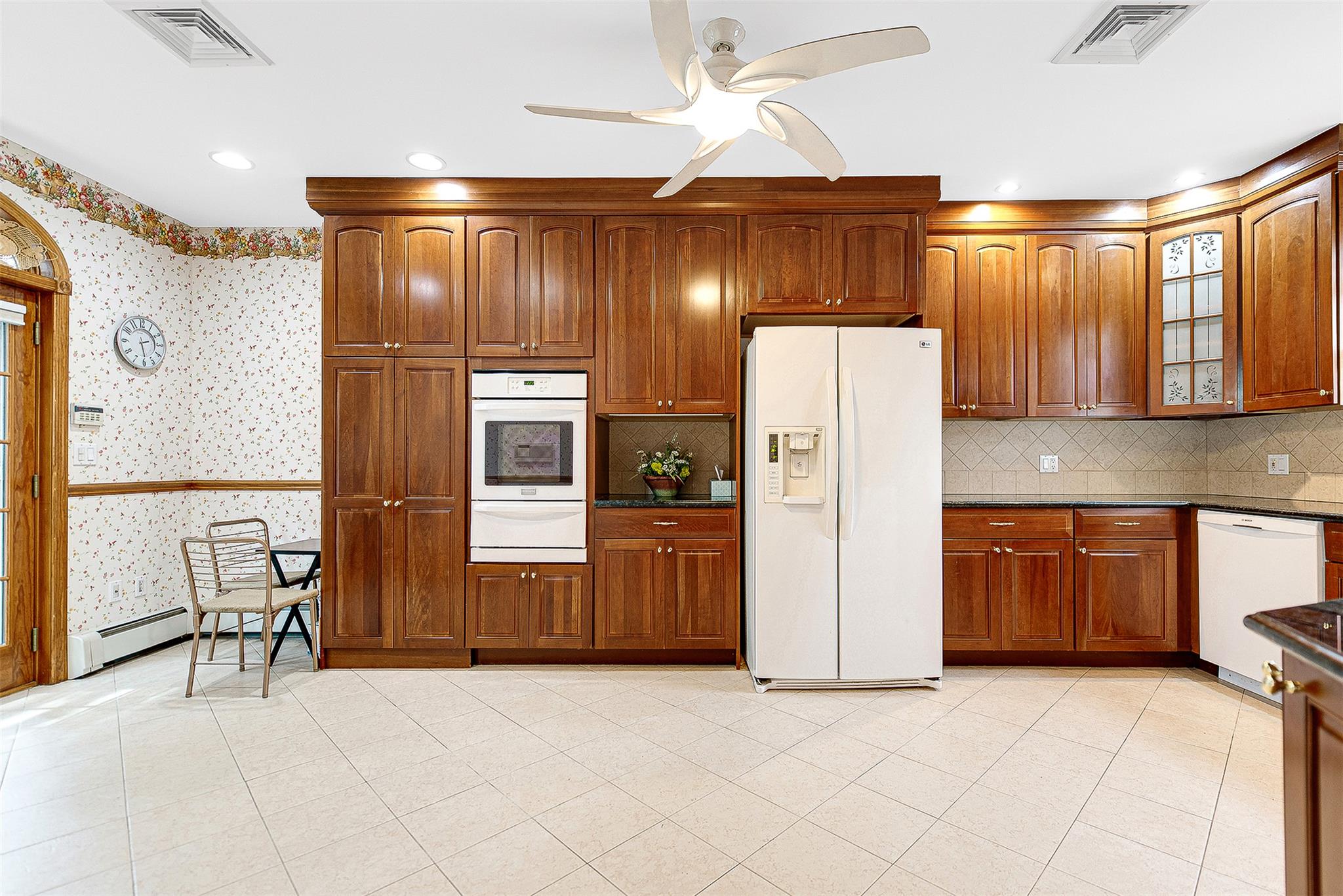 60-14 69th Place, Maspeth, NY 11378