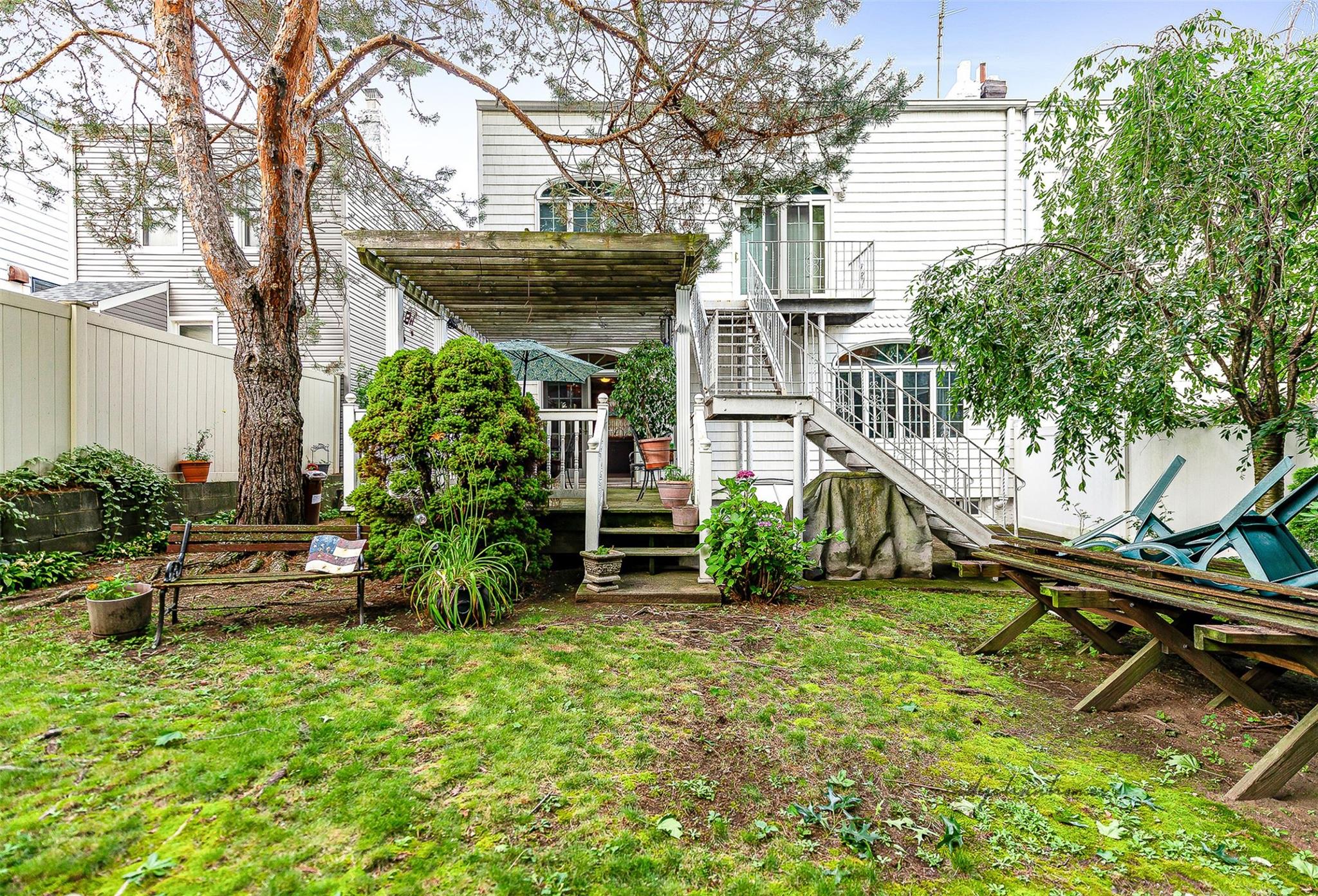 60-14 69th Place, Maspeth, NY 11378