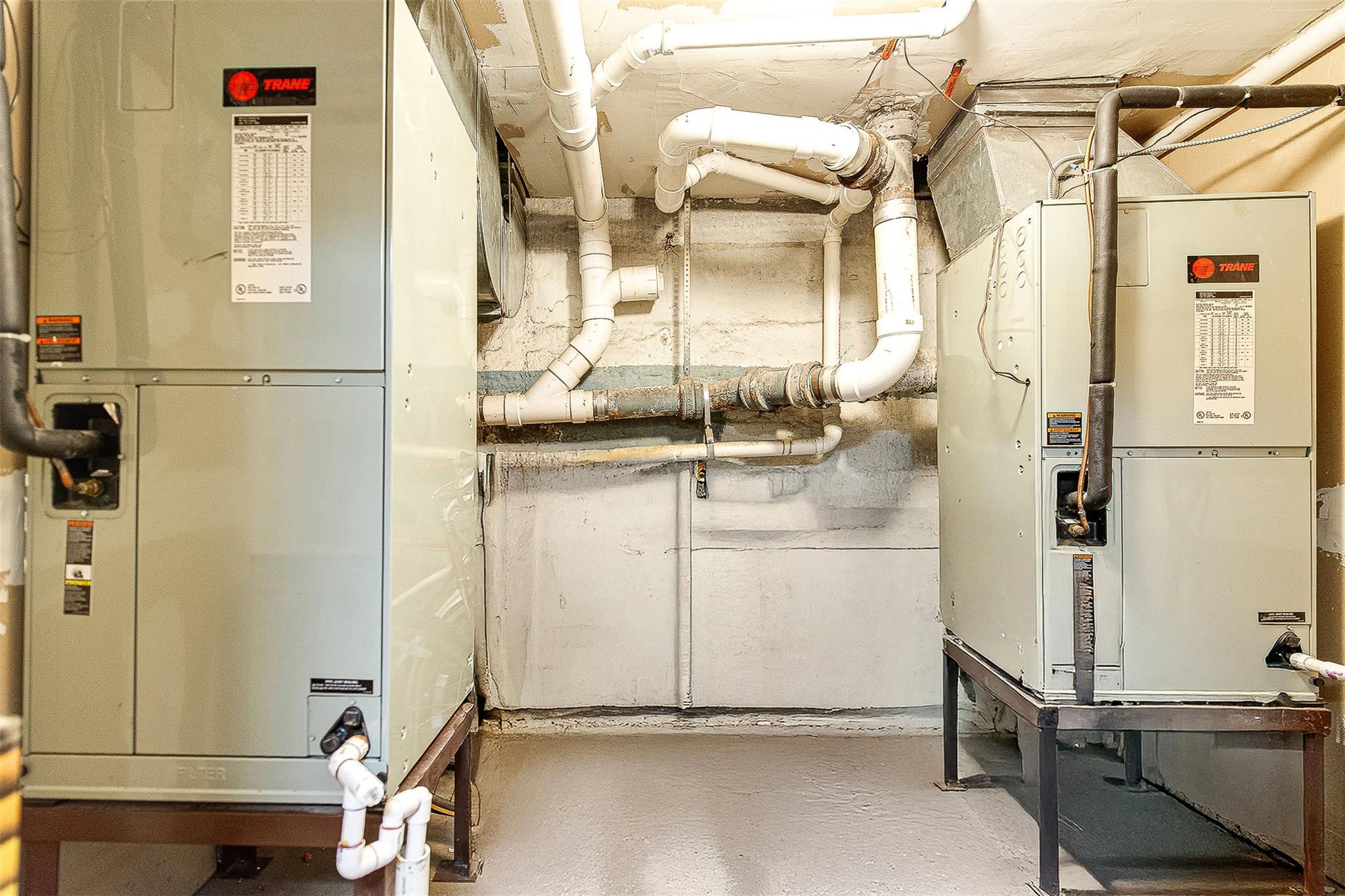 60-14 69th Place, Maspeth, NY 11378