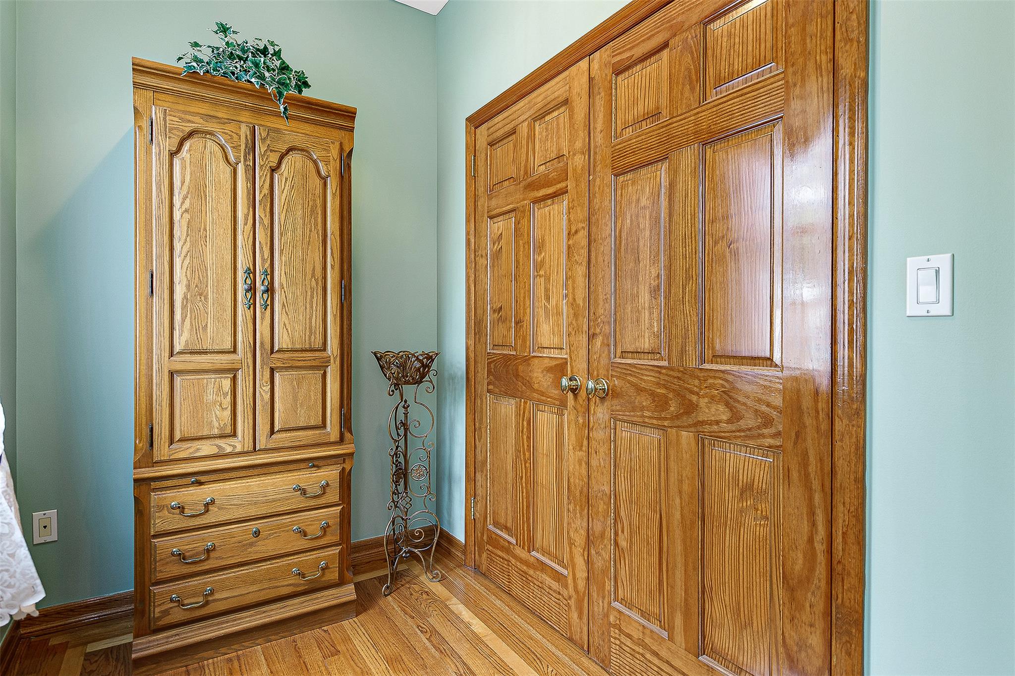 60-14 69th Place, Maspeth, NY 11378