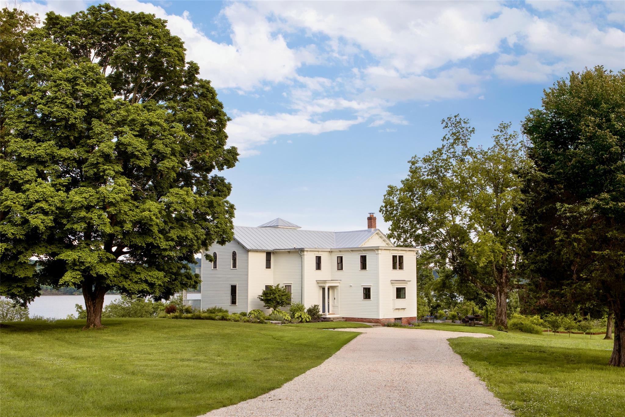 290 Ulster Landing Road, Kingston, NY 12401