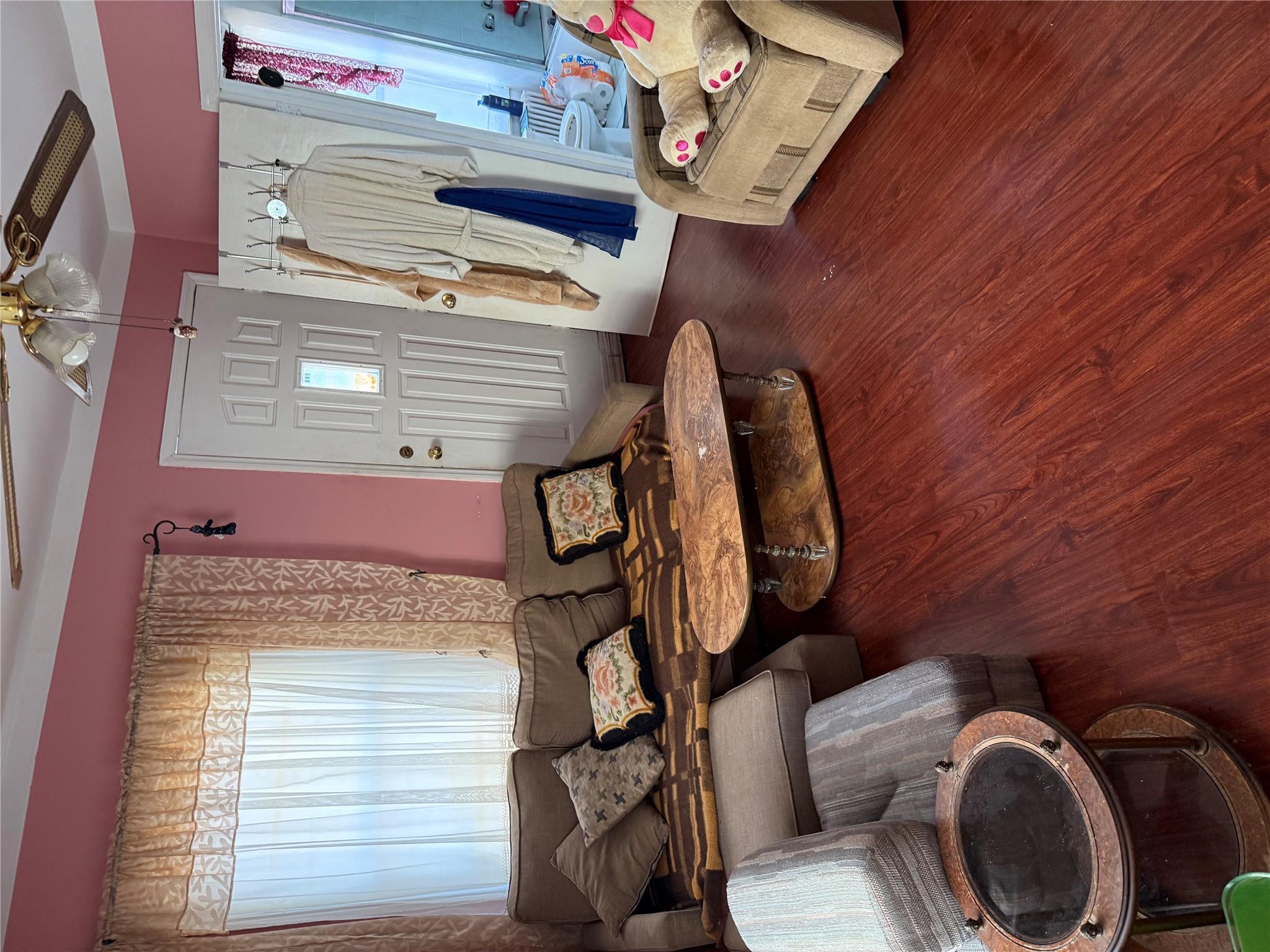 699 Henderson Avenue, Staten Island, NY 10310