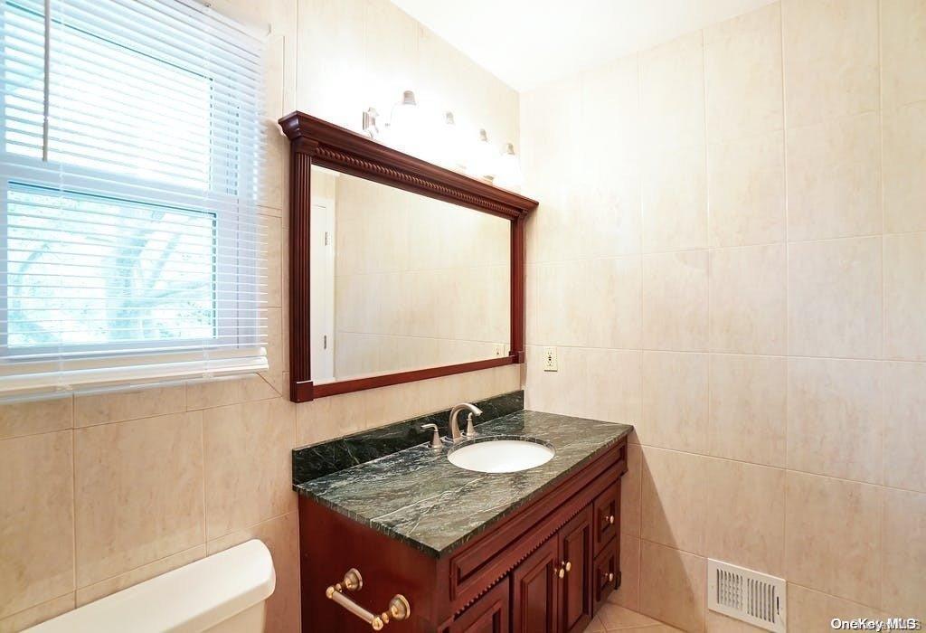 65 Manors Drive, Jericho, NY 11753