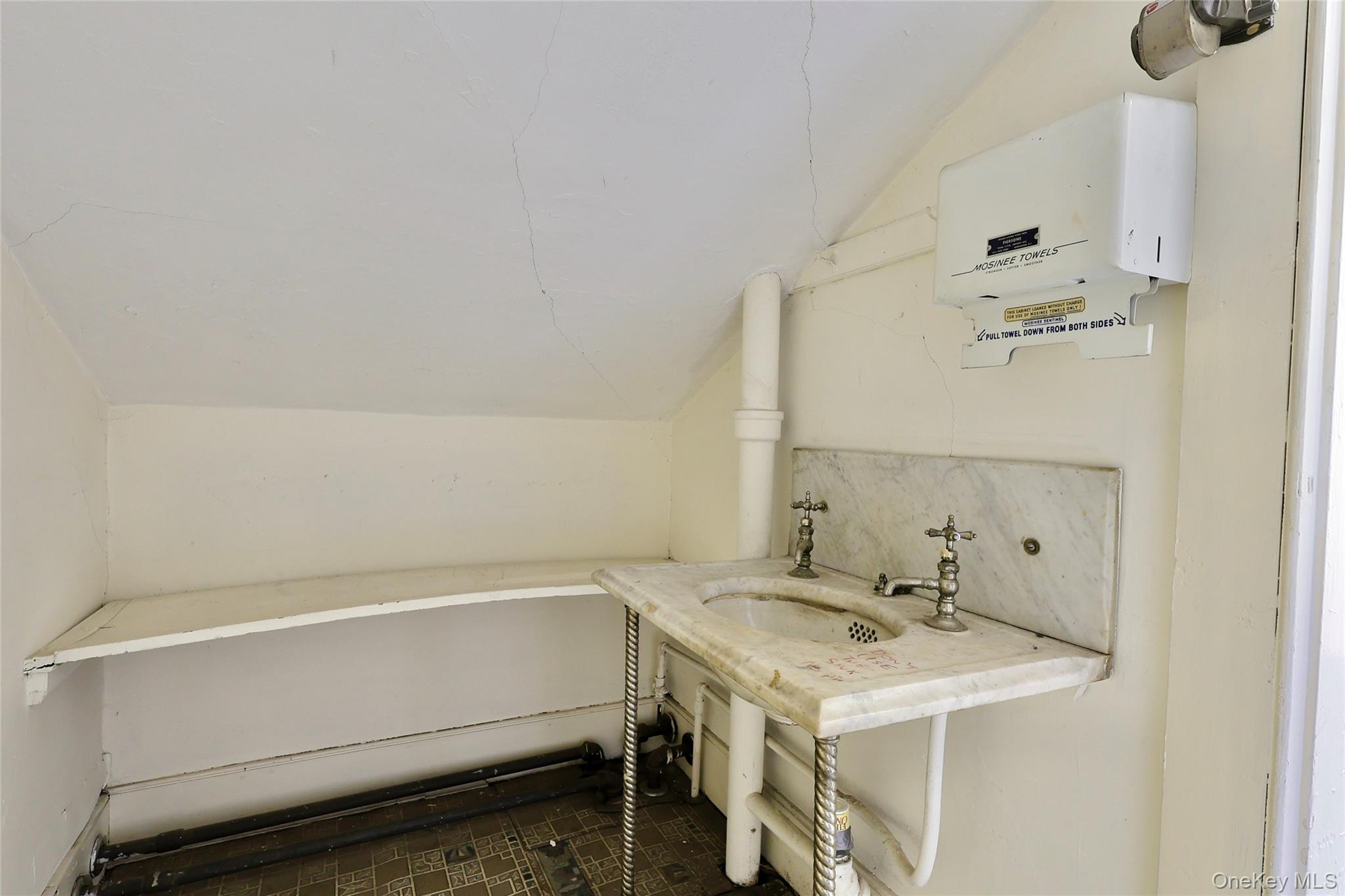 72 Main Street, Delhi, NY 13753