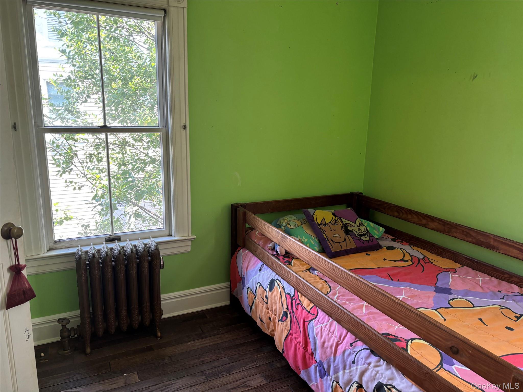 92 Walnut Street, Lynbrook, NY 11563